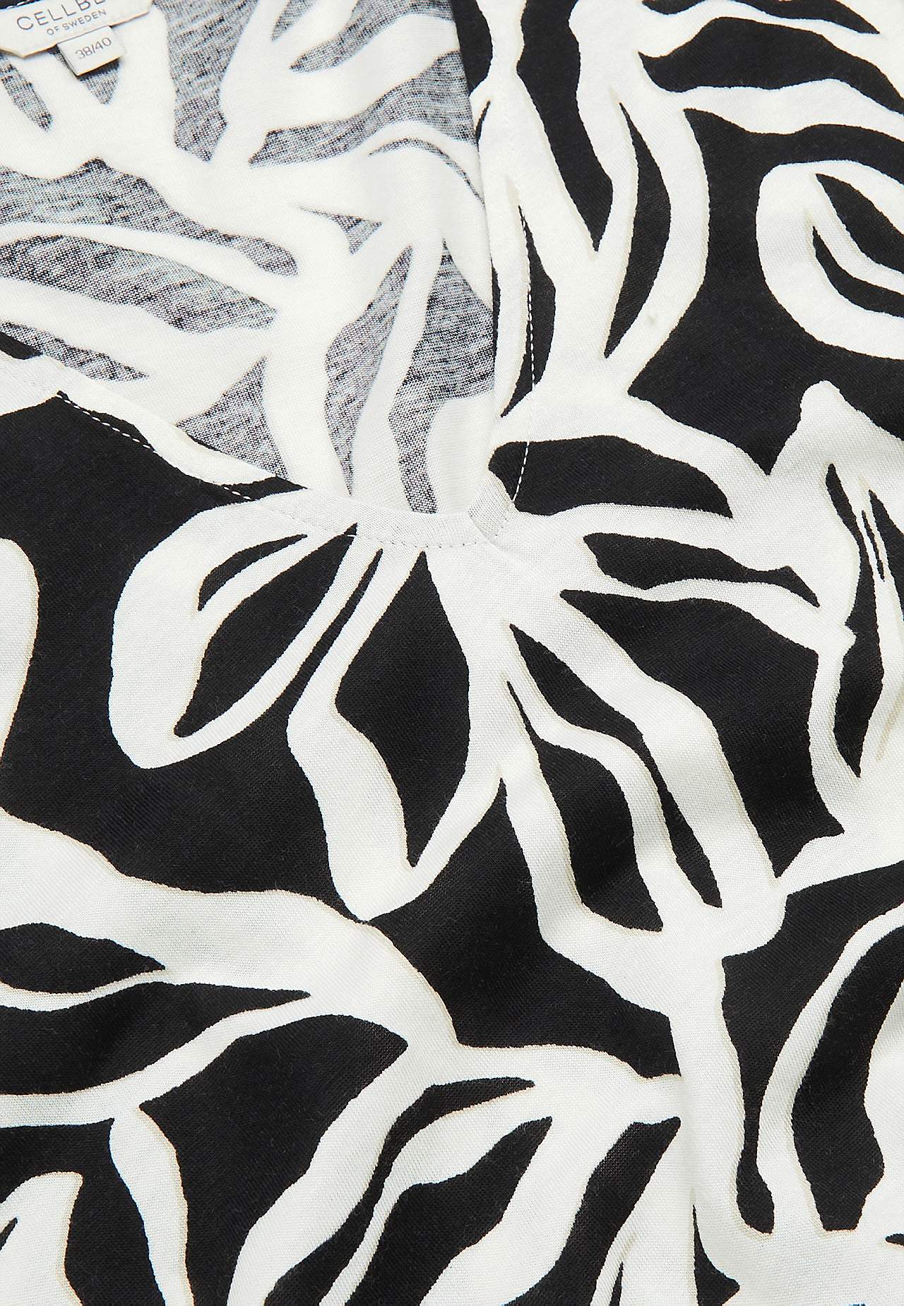 Weiches Jersey-Top mit V-Ausschnitt