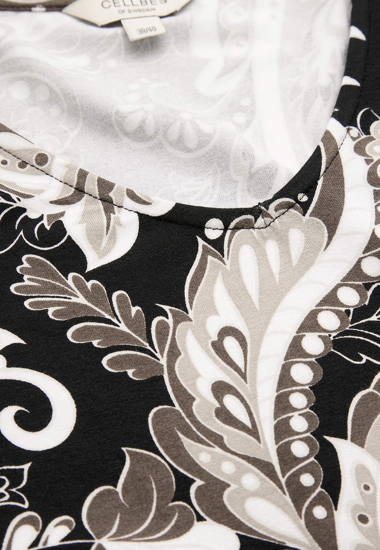 Jerseykleid mit überlappendem Detail