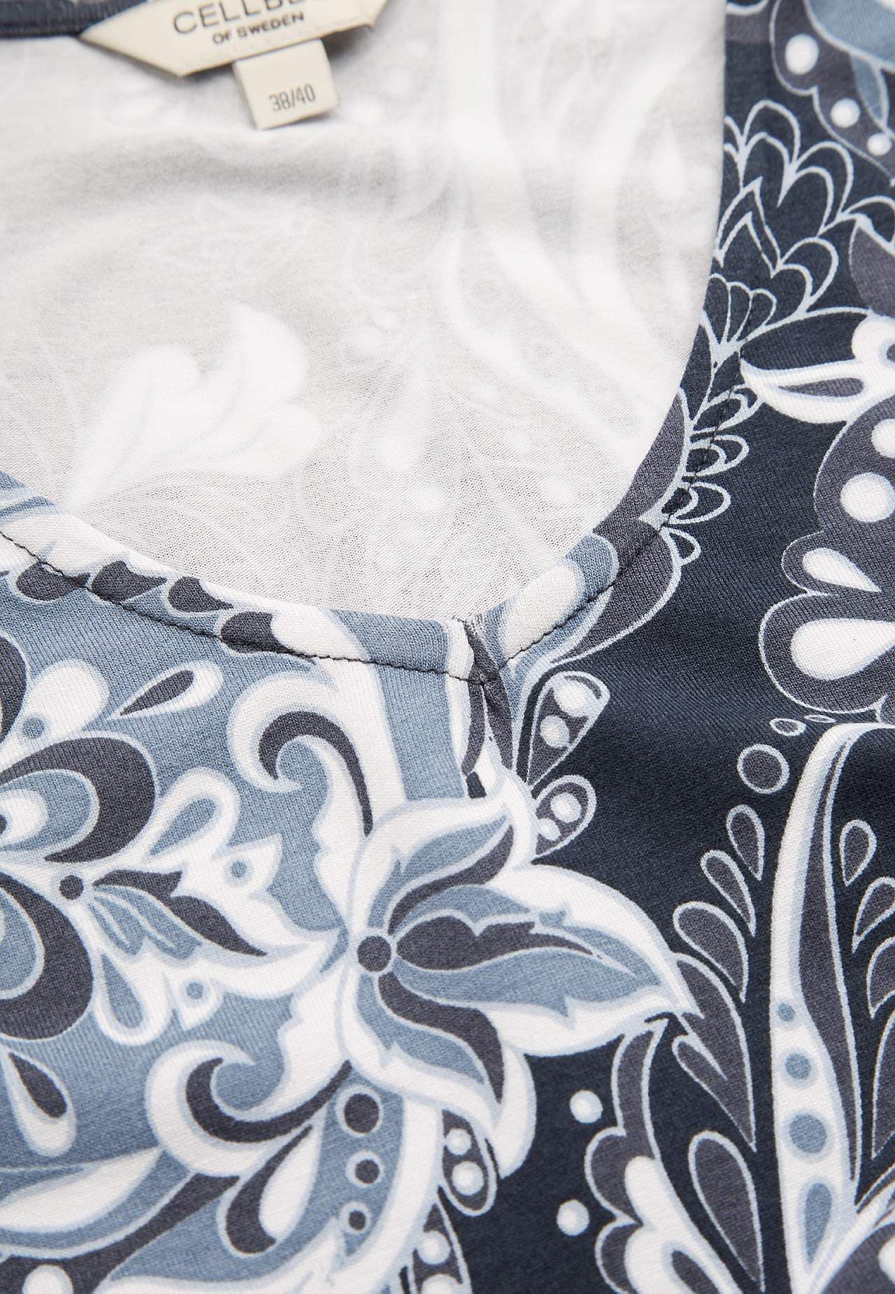 Jerseykleid mit überlappendem Detail