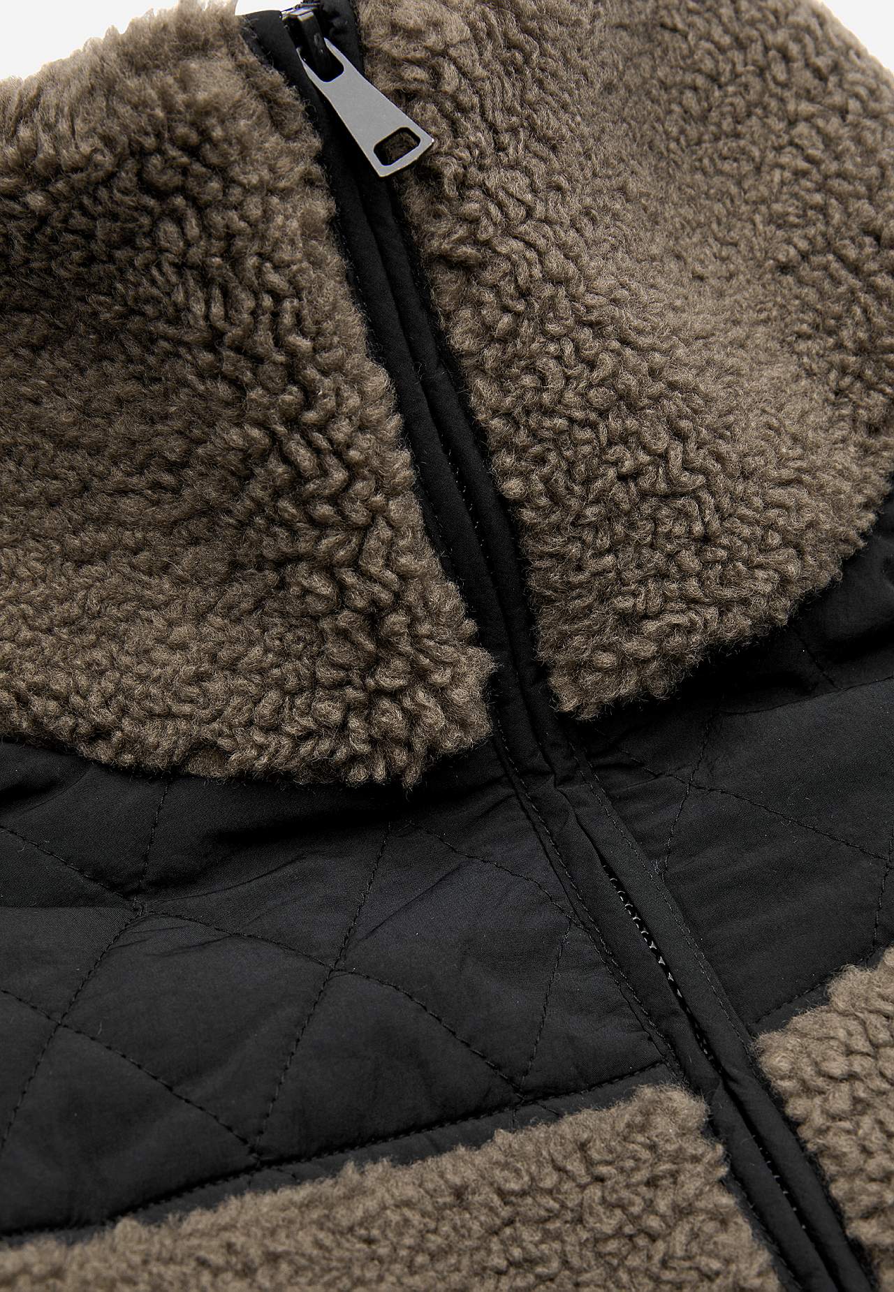 Lange Fleecejacke mit hohem Kragen
