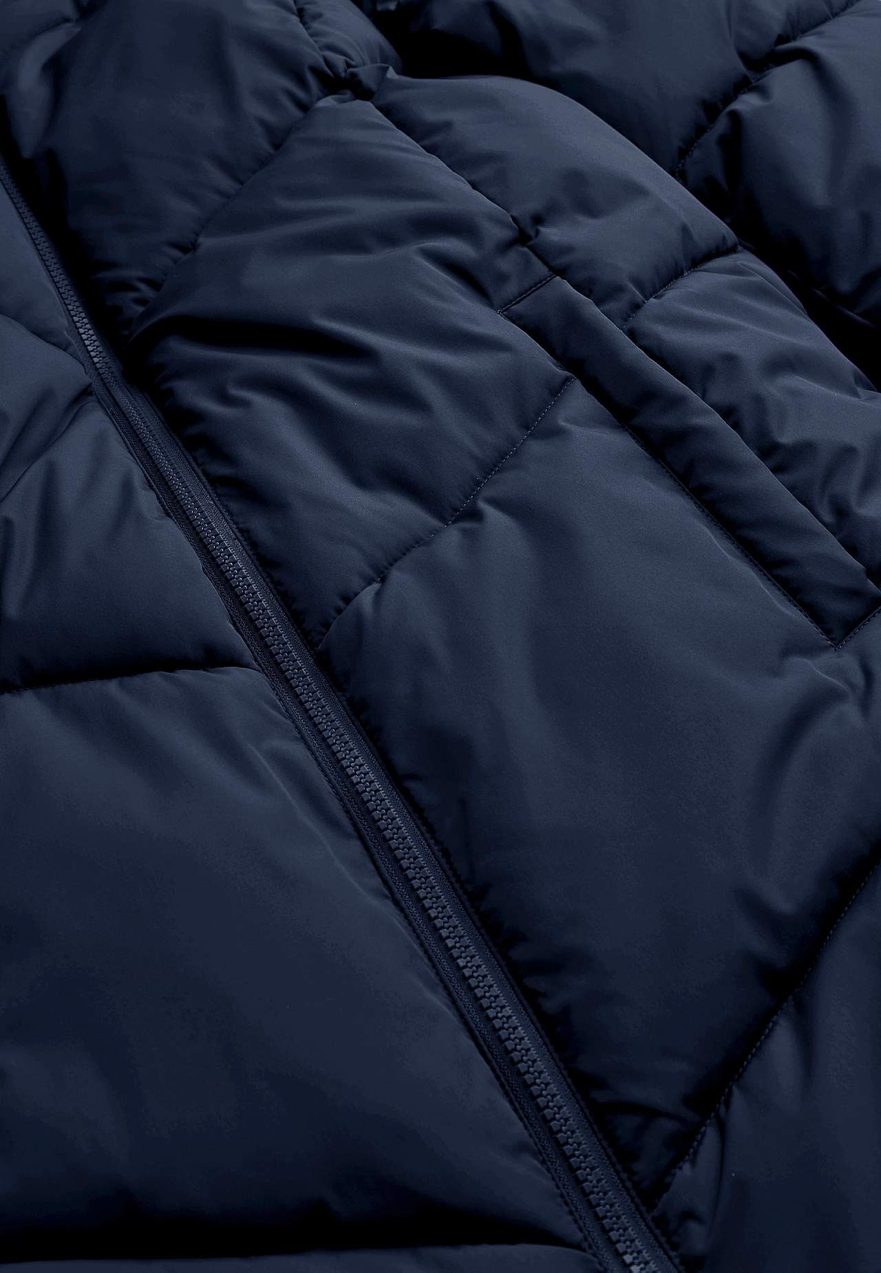 Lange Jacke mit flauschiger Polsterung