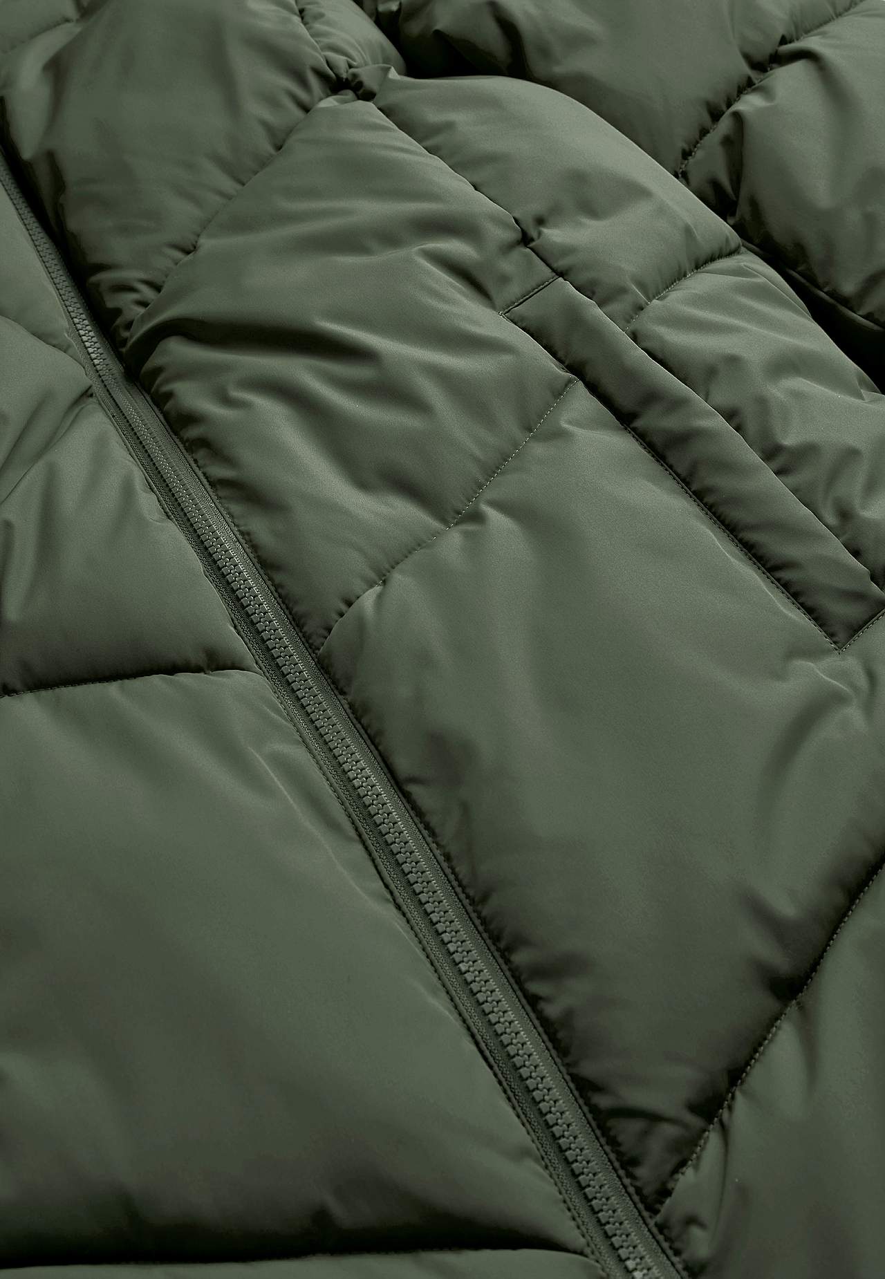 Lange Jacke mit flauschiger Polsterung