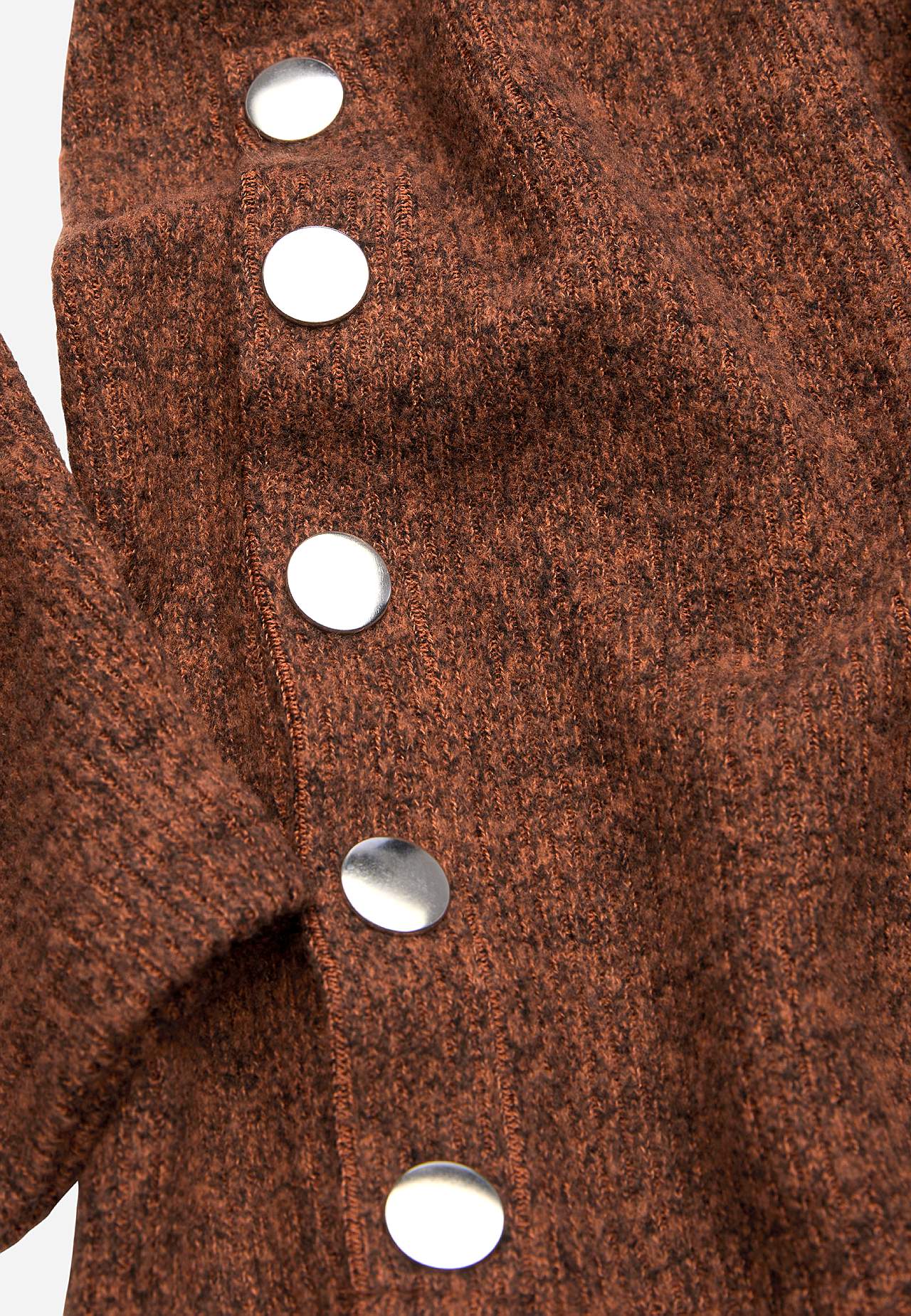 Super weicher Pullover mit Knöpfen