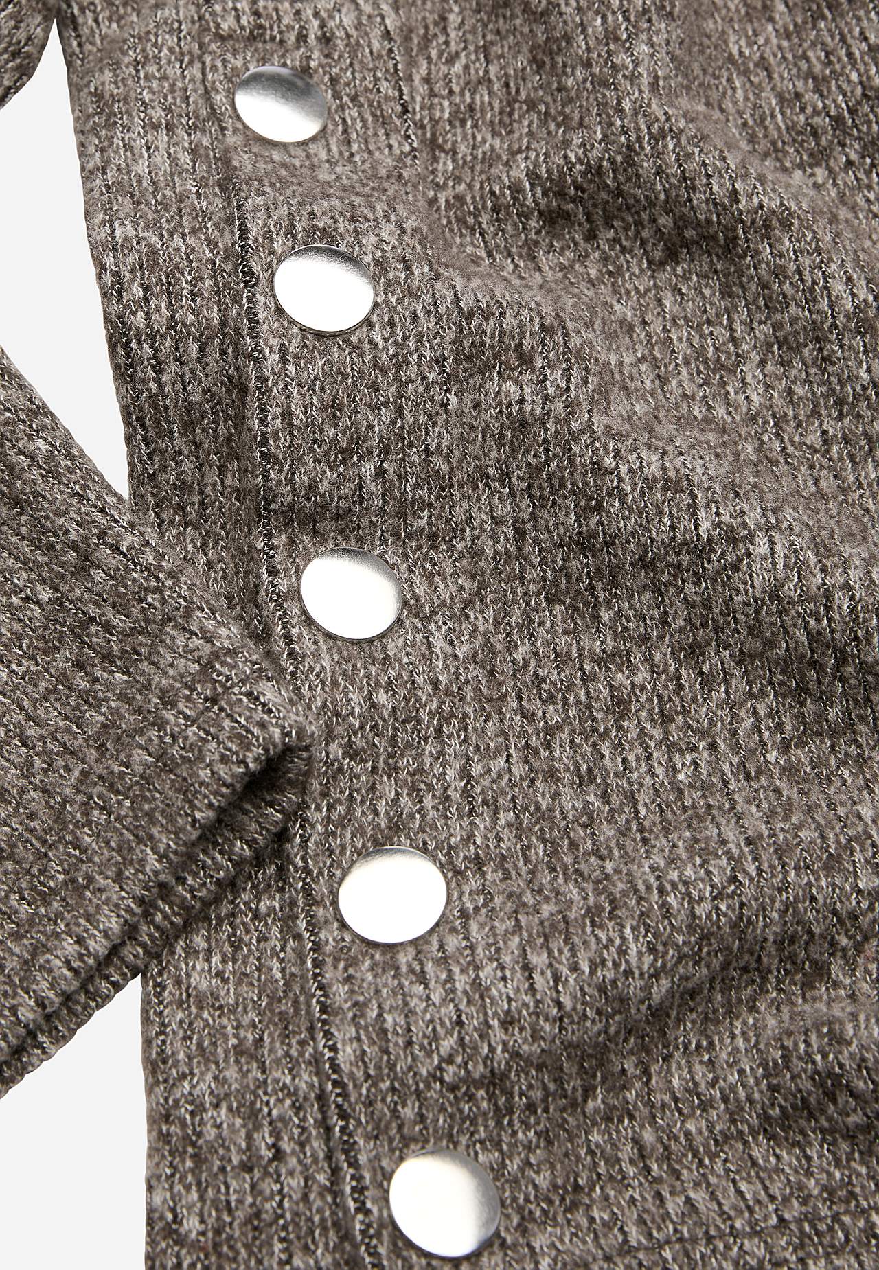 Super weicher Pullover mit Knöpfen