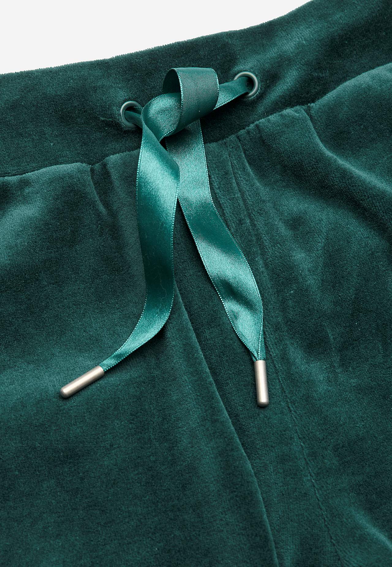 Samthose mit Manschette