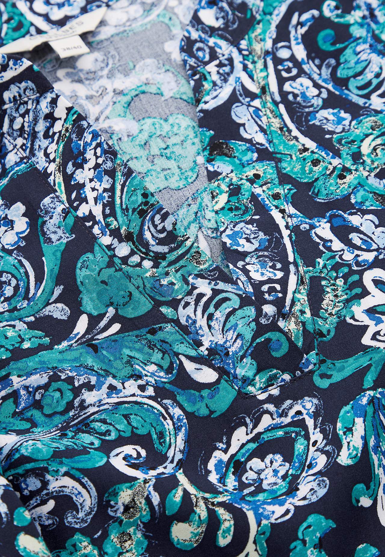 Kleid mit Volants