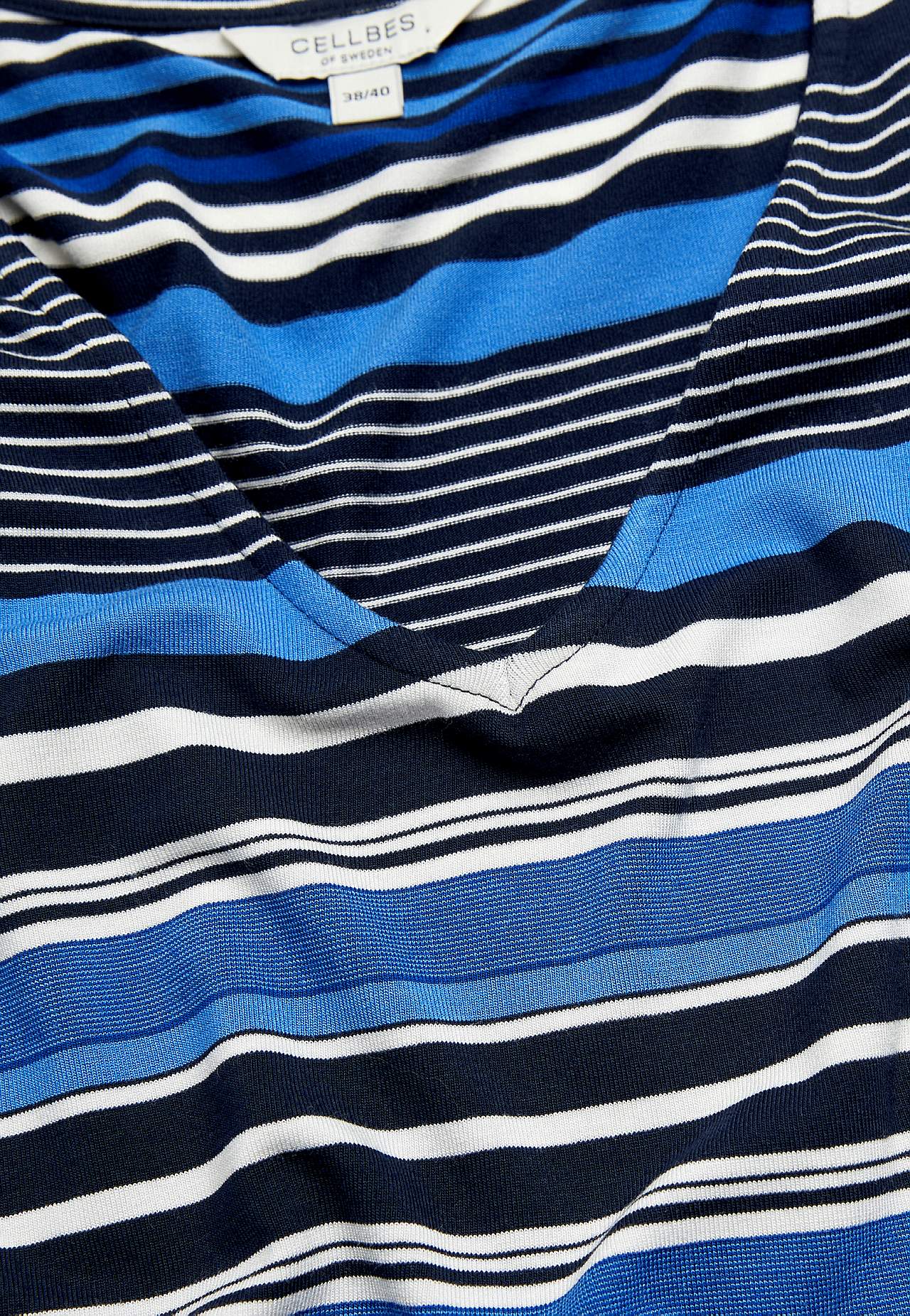 Gestreiftes Viskosekleid