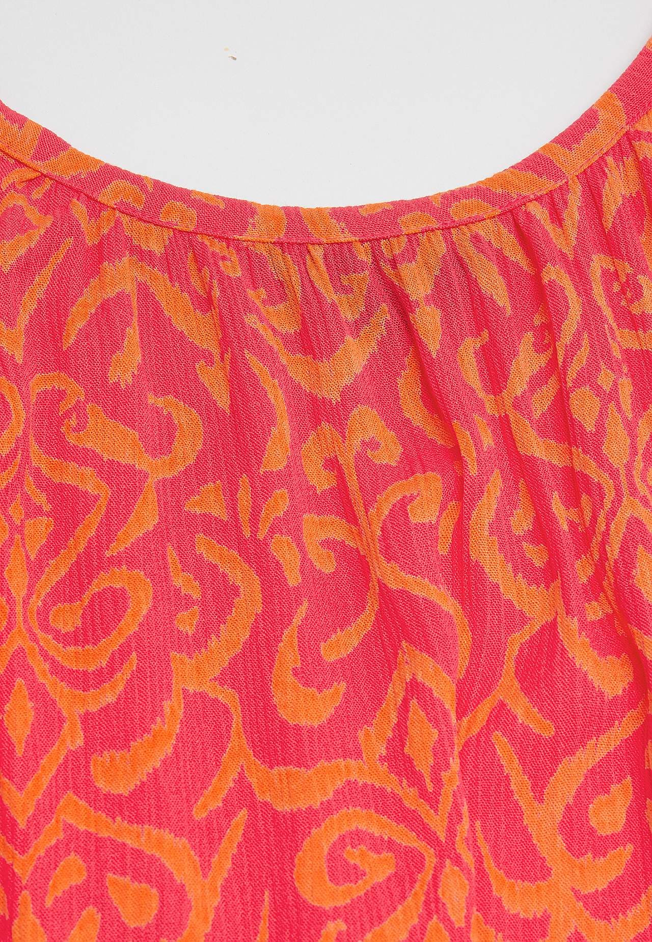 Gemustertes, langes Strandkleid