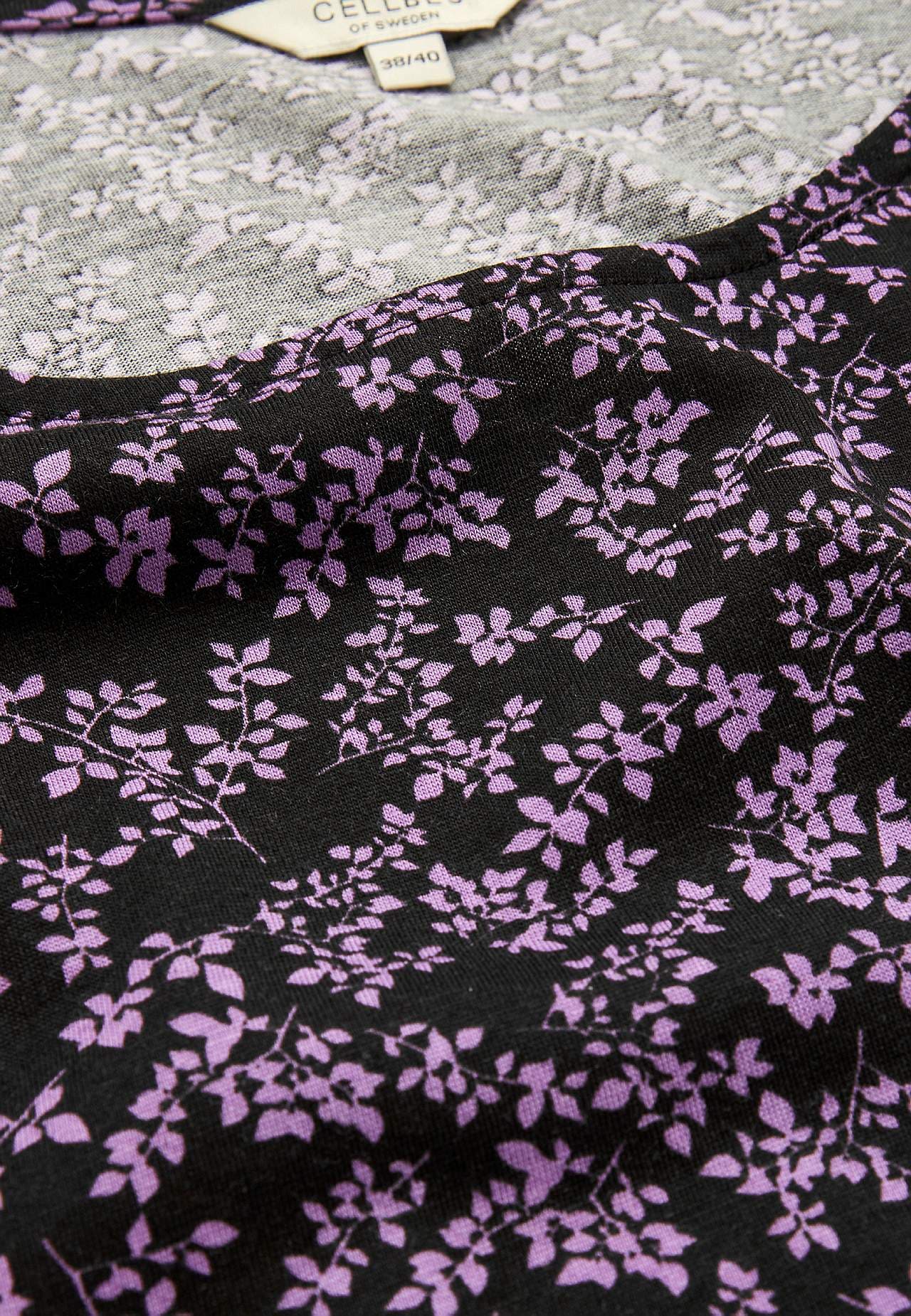Jerseykleid mit Rüschenröcken