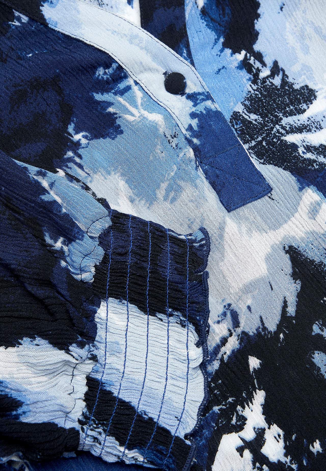 Bluse aus Krepp mit Smokarbeit