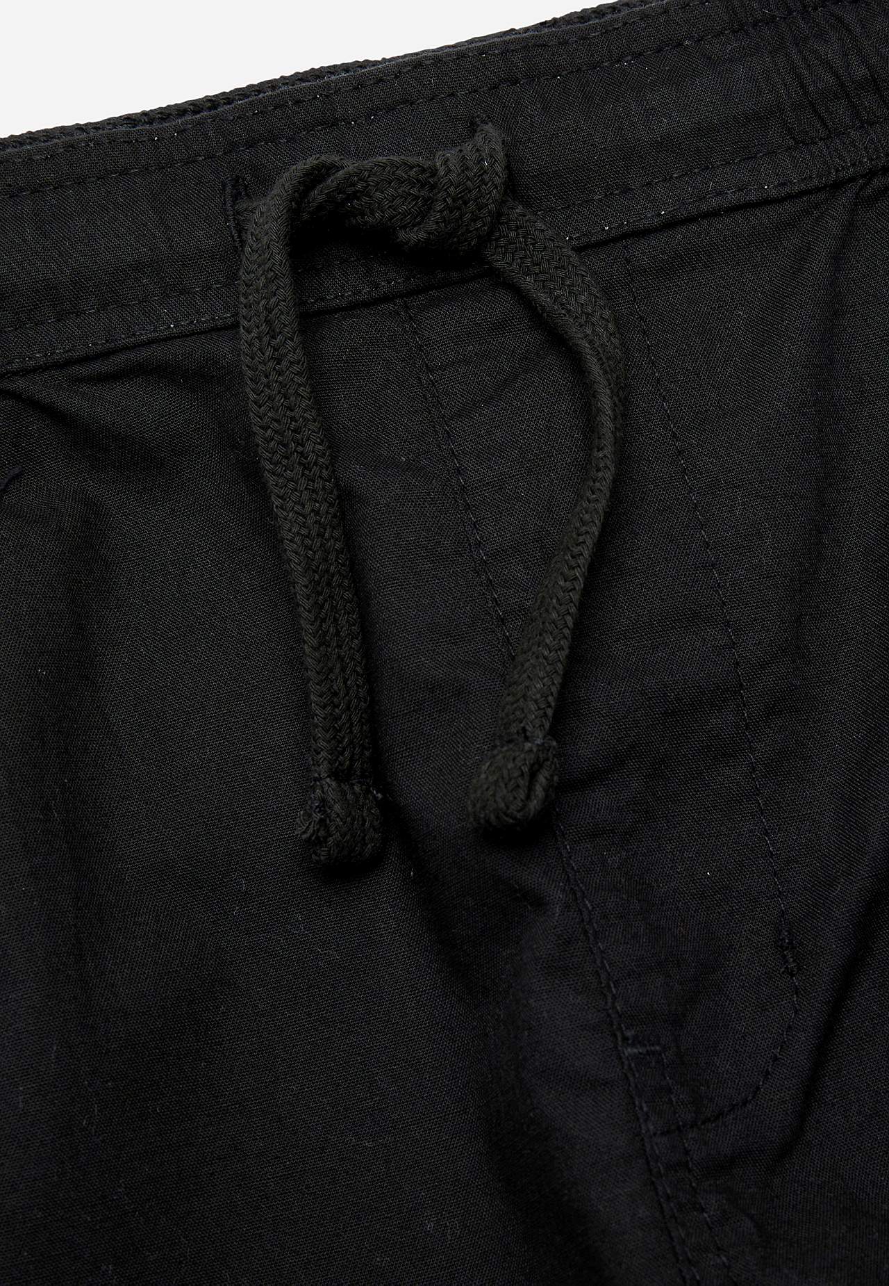 Cargo-Shorts mit mehreren Taschen