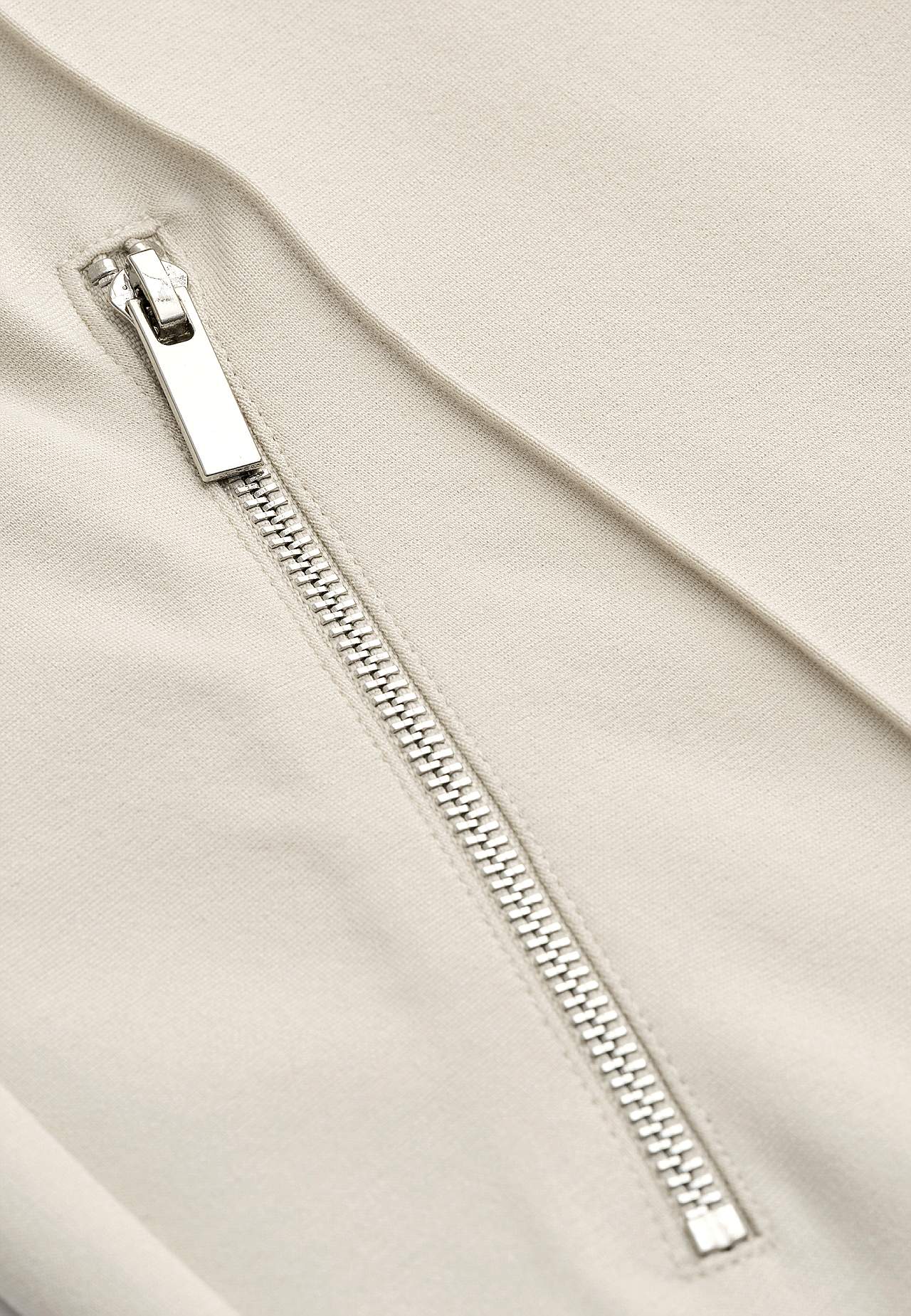 Jerseyhose mit genähten Knitterfalten