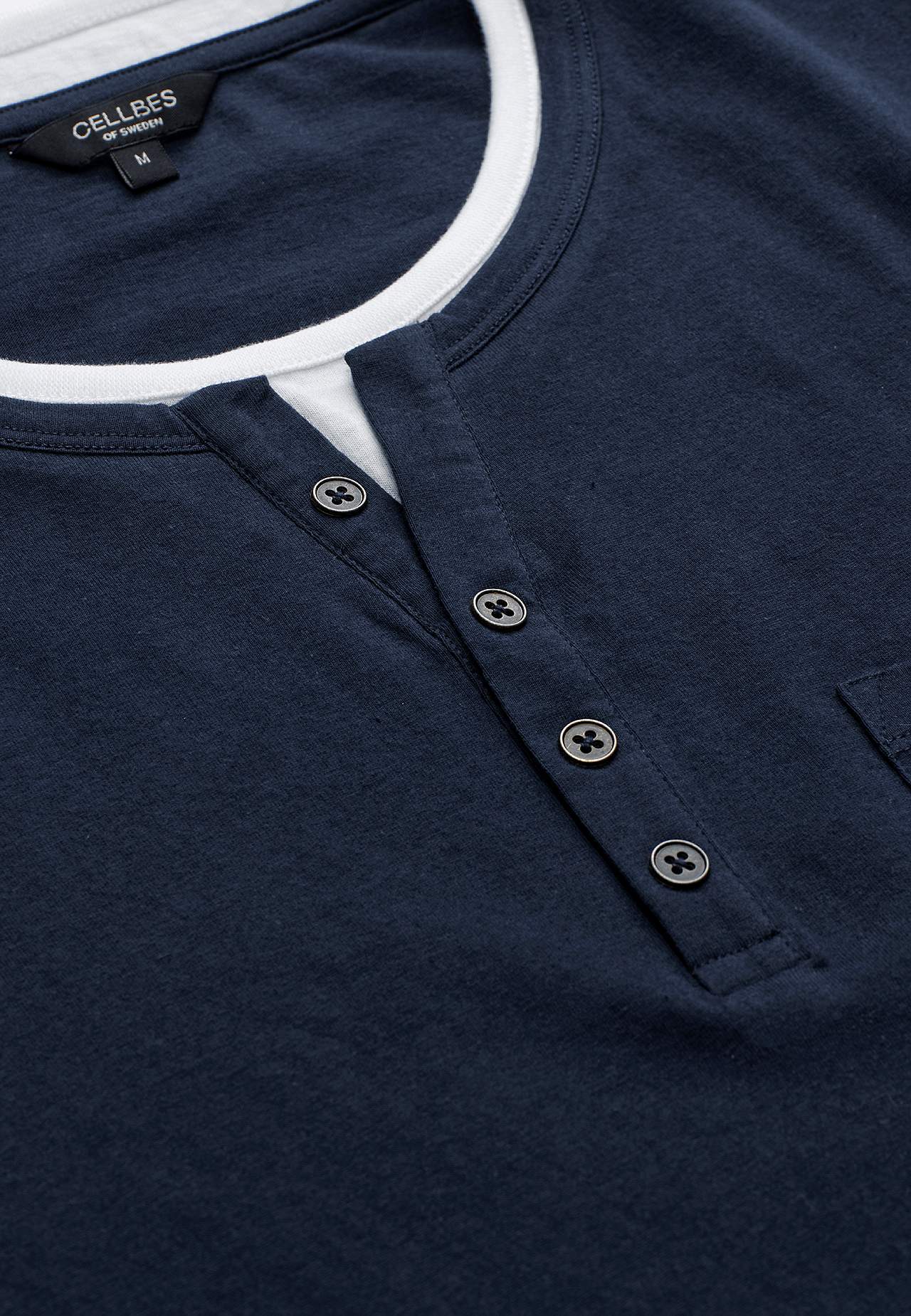 Langärmliges T-Shirt