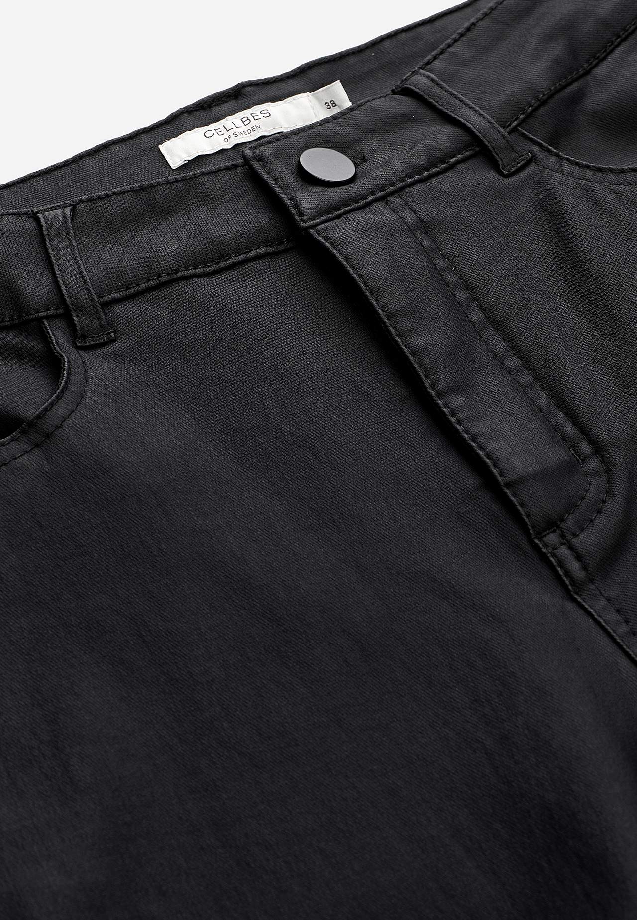 Beschichtete Hosen mit geraden Beinen