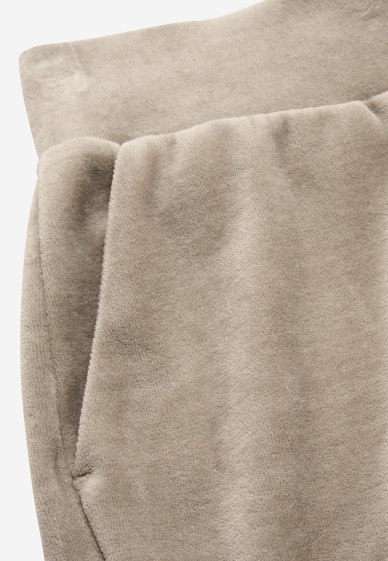 Breite Samthose