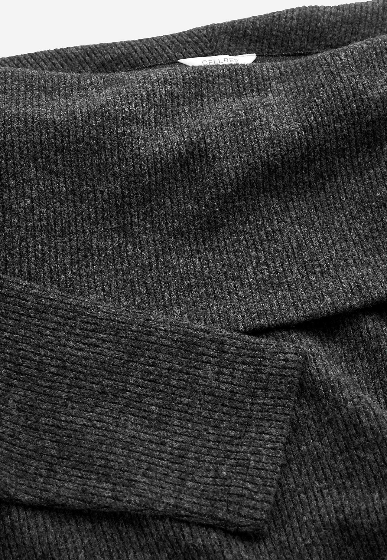 Gestricktes Kleid