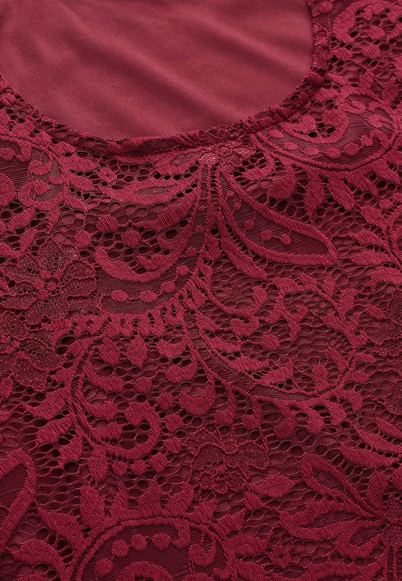 Spitzenbustier mit Trompetenärmel