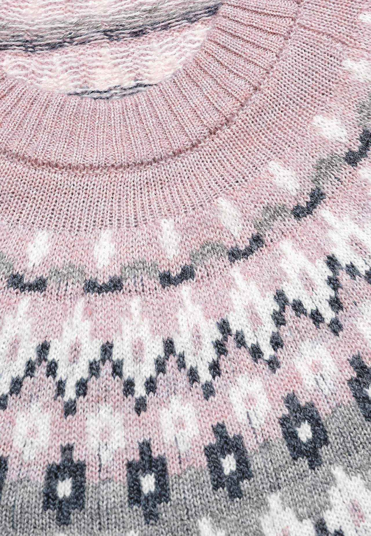 Gestrickter, jacquardgemusterter Pullover