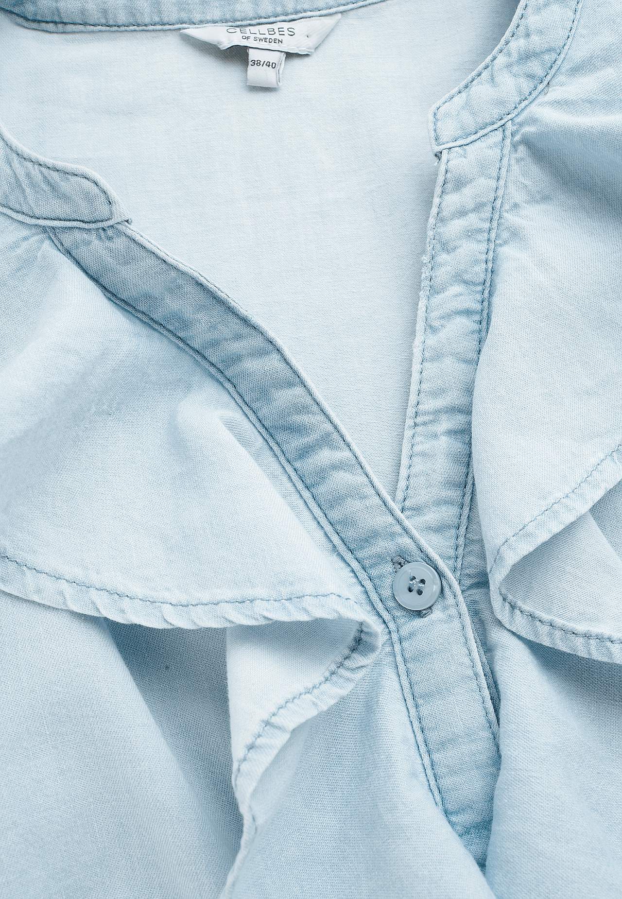 Bluse mit Rüschen aus Denim
