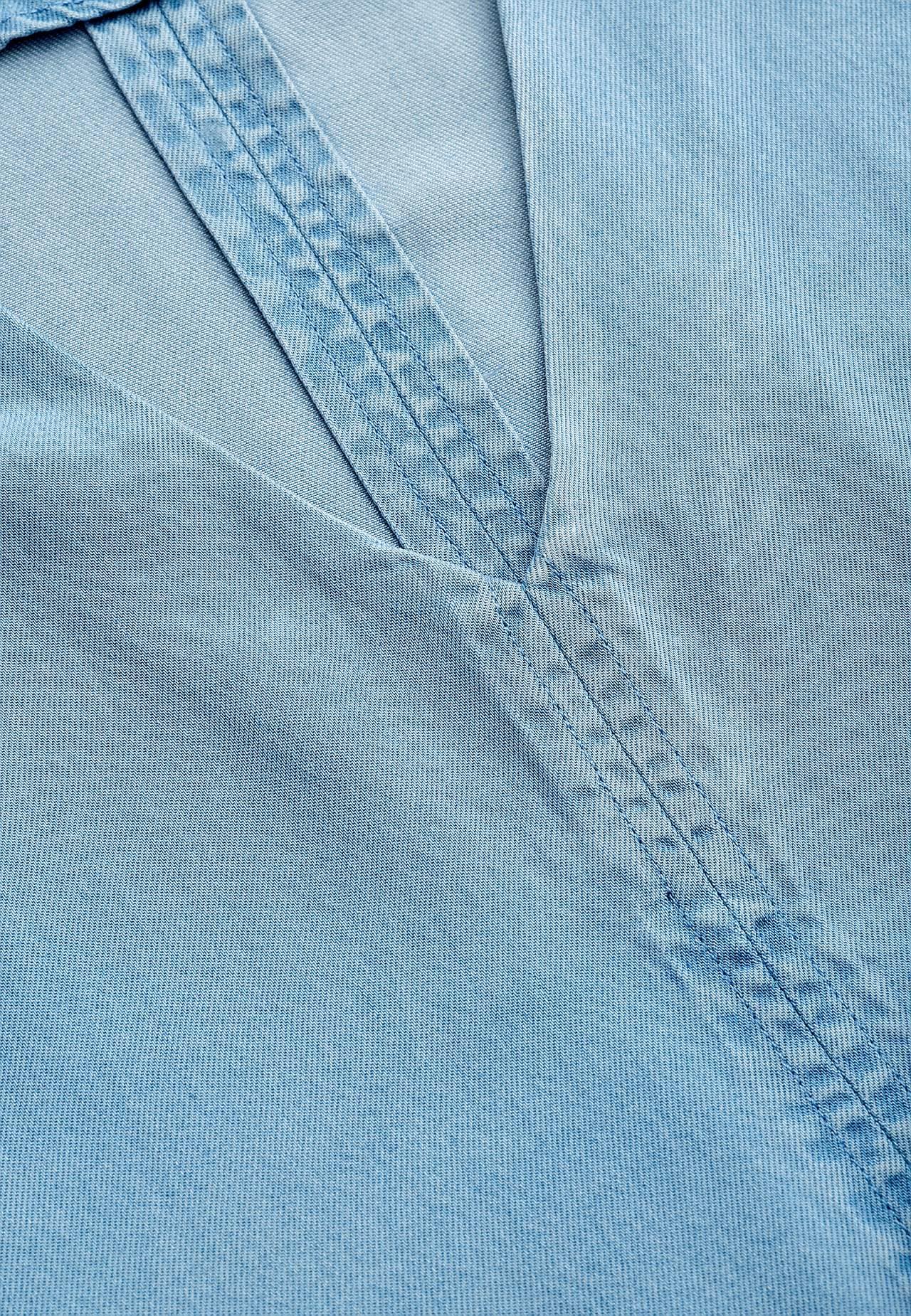 Ultra-weiche Premium Jeansbluse