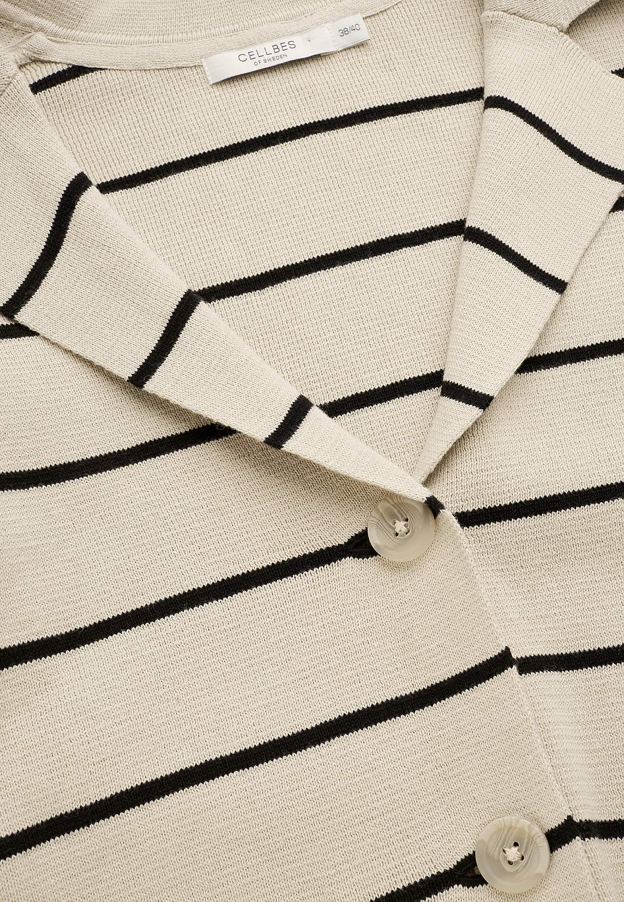 Cardigan mit Knöpfen