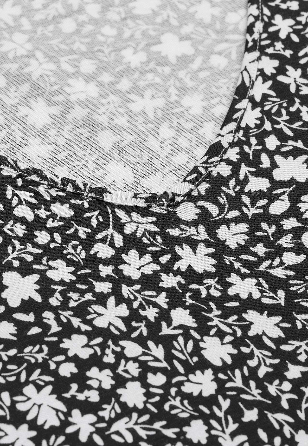 Jersey-Tunika mit kleinen Blumen