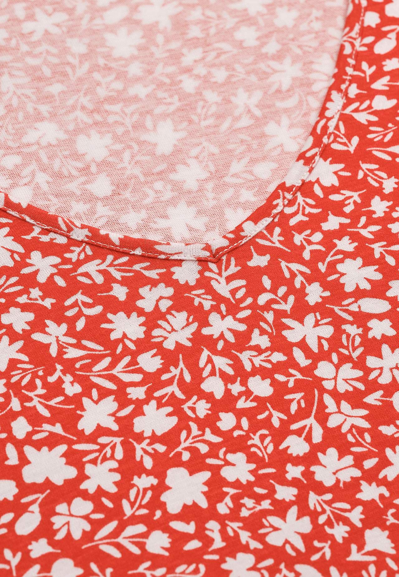 Jersey-Tunika mit kleinen Blumen