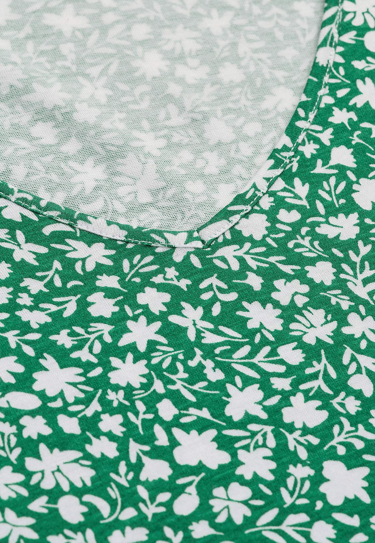 Jersey-Tunika mit kleinen Blumen