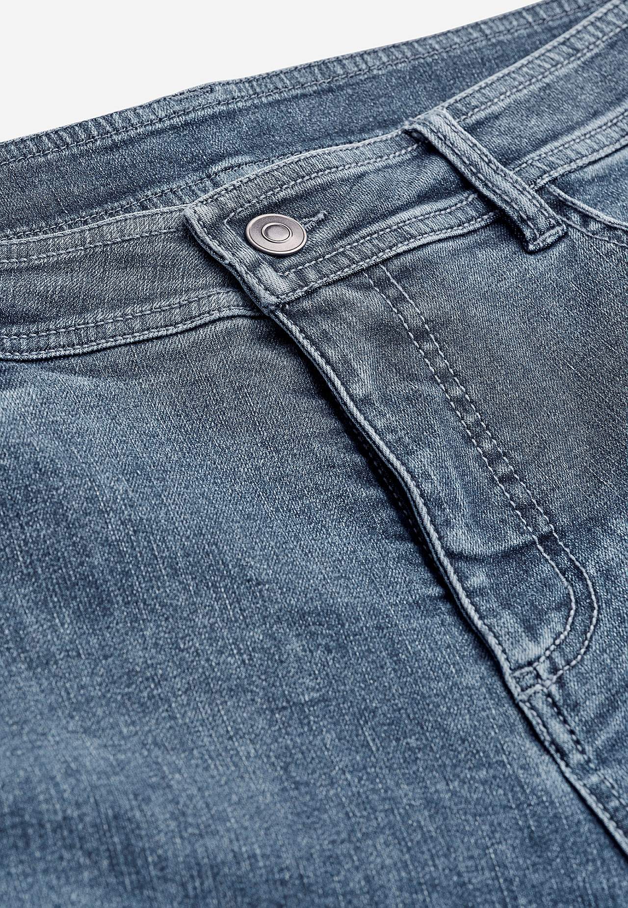 Breite Jeans aus superstretch Denim