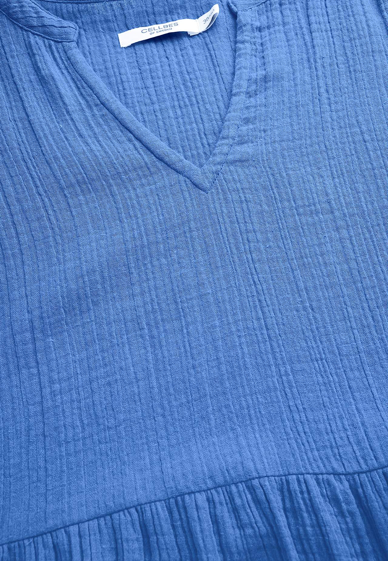 Kleid aus zerknitterter Baumwolle