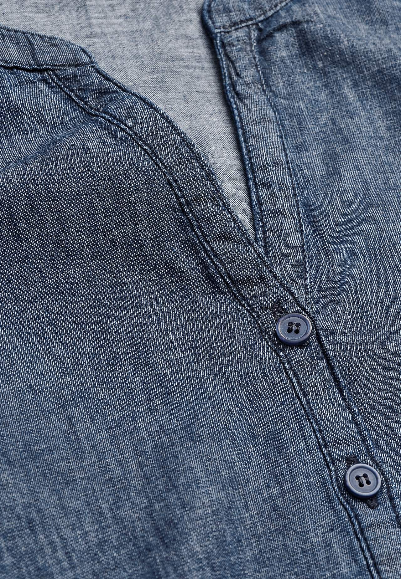 Jeanskleid mit Knöpfen