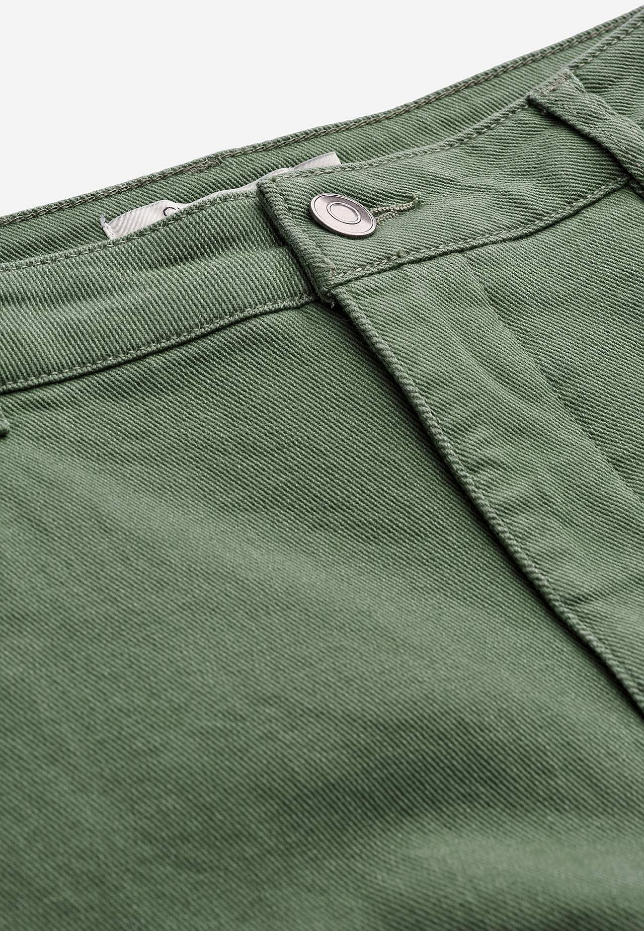Breite Knöcheljeans