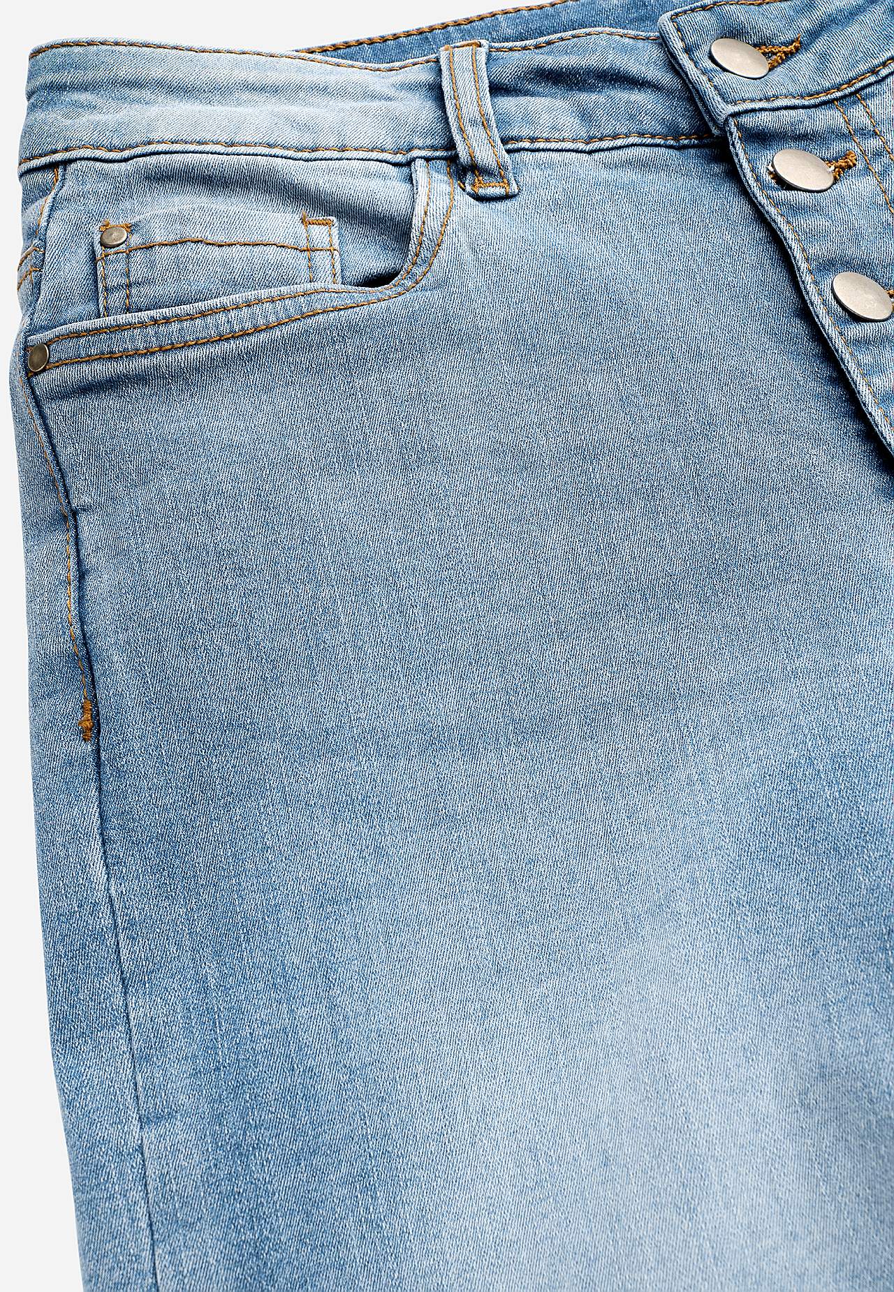 Cropped Jeans mit Knopfverschluss