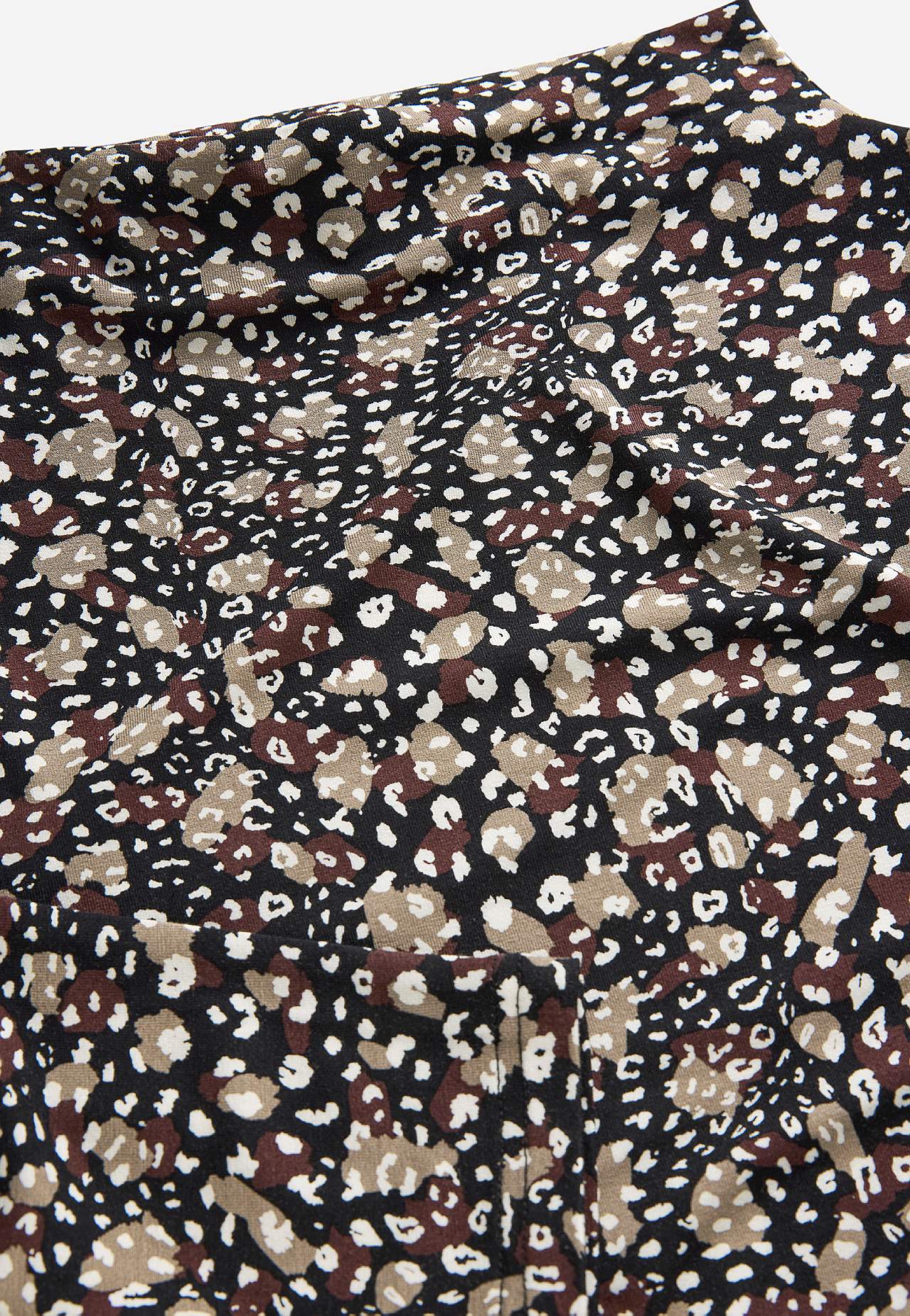 Tailliertes Jerseykleid