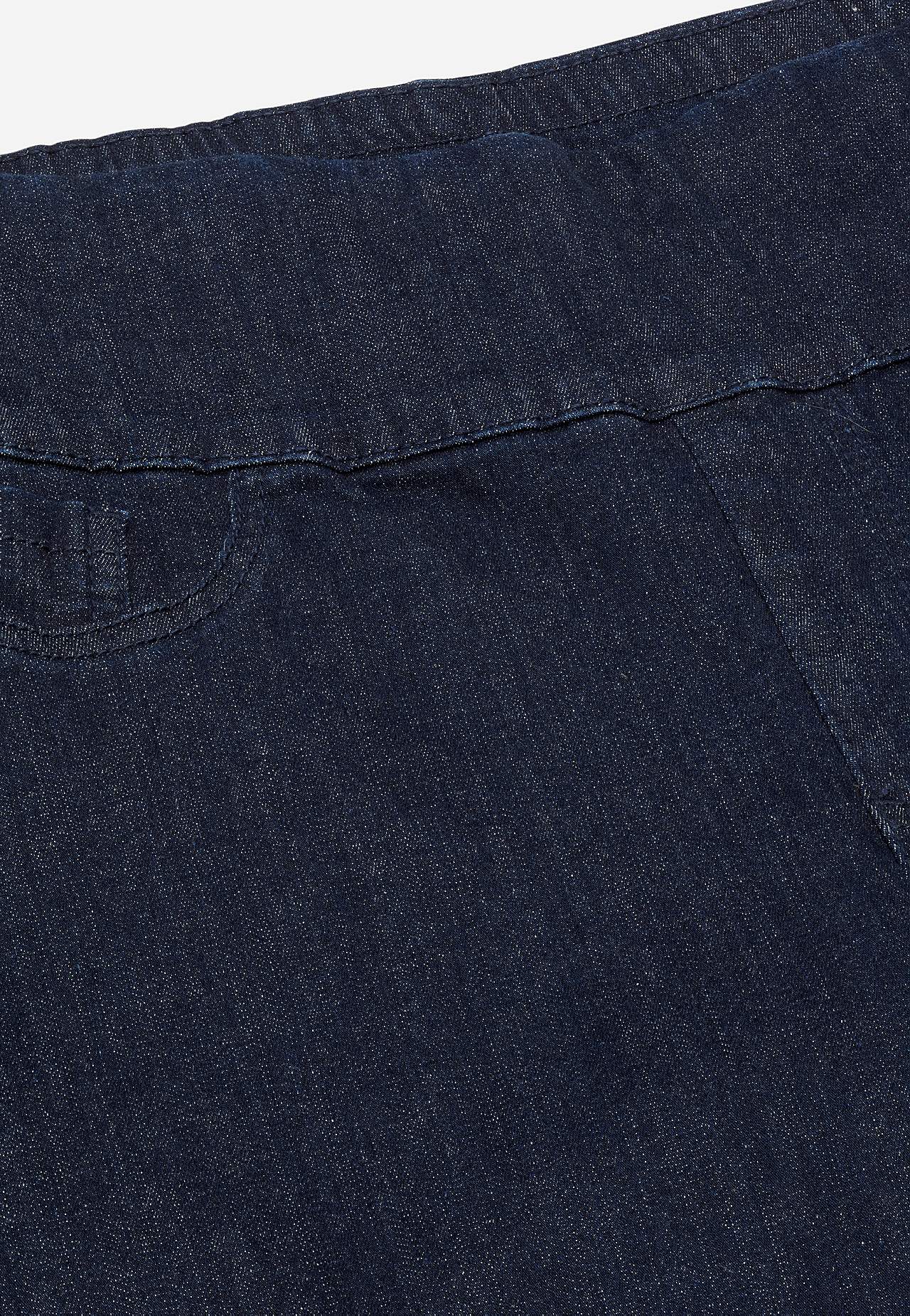 Jeans mit hohem elastischem Bund