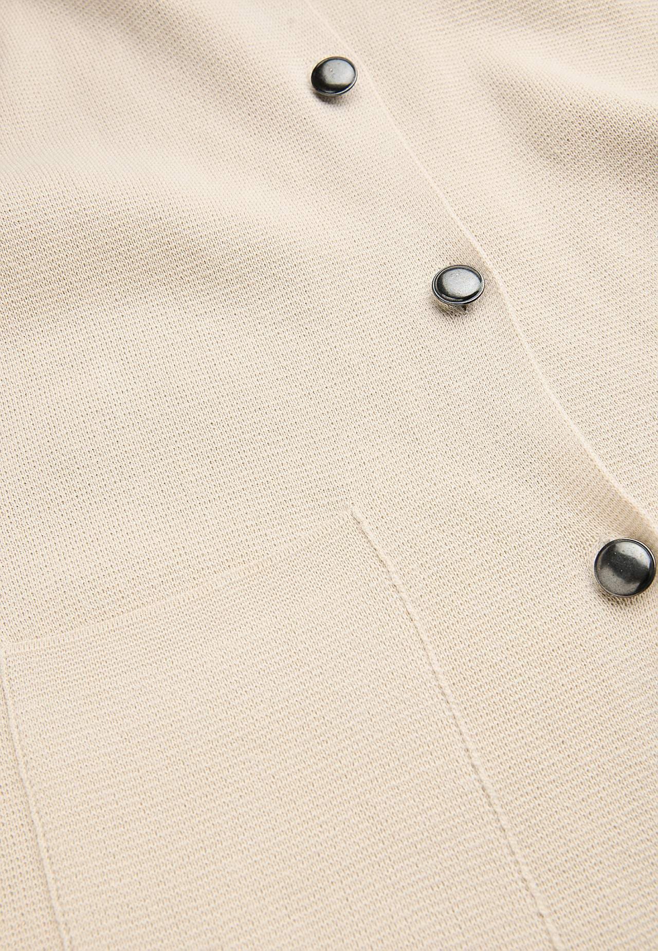 Cardigan mit Knöpfen