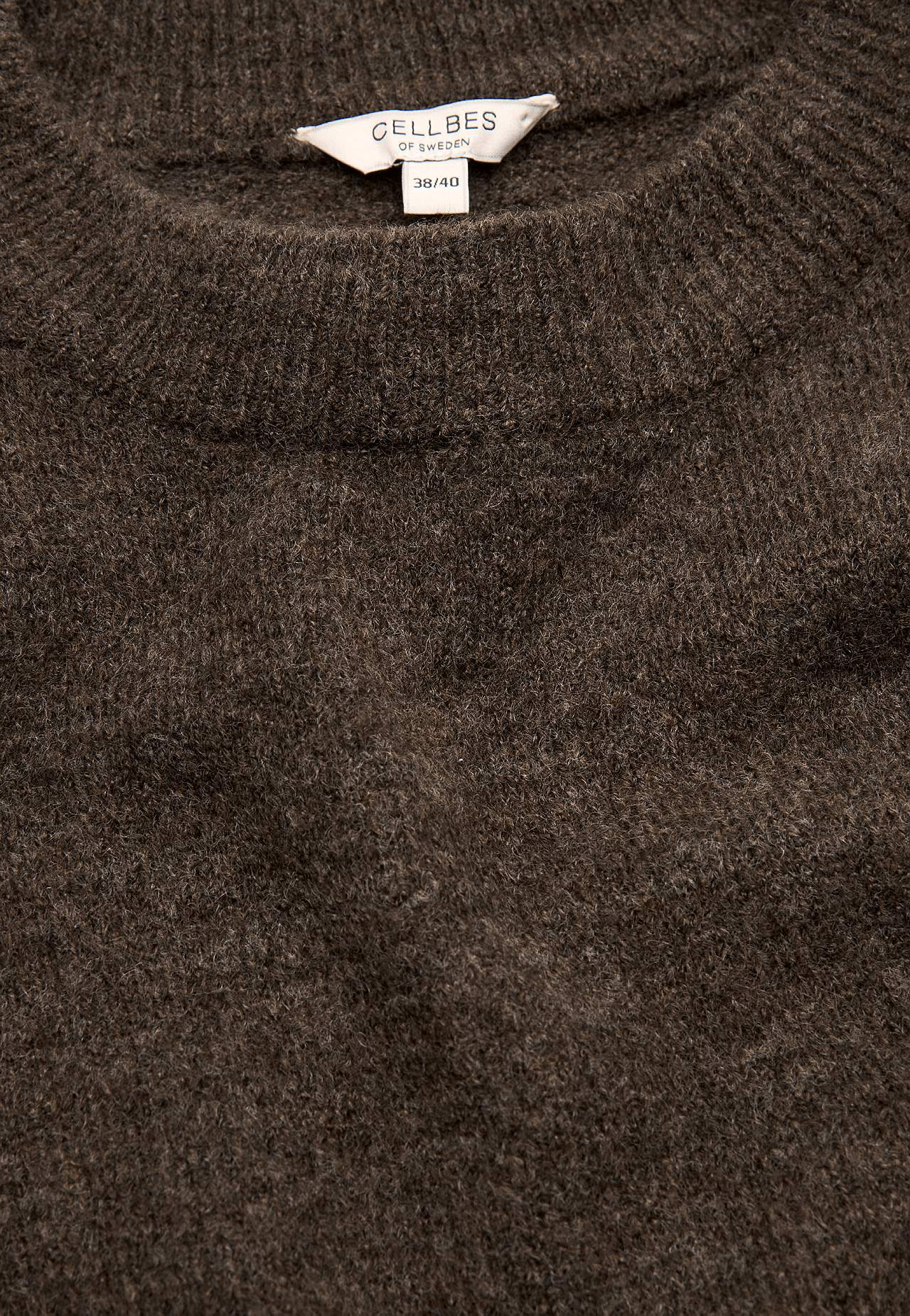 Gestrickter Pullover mit Rundhals