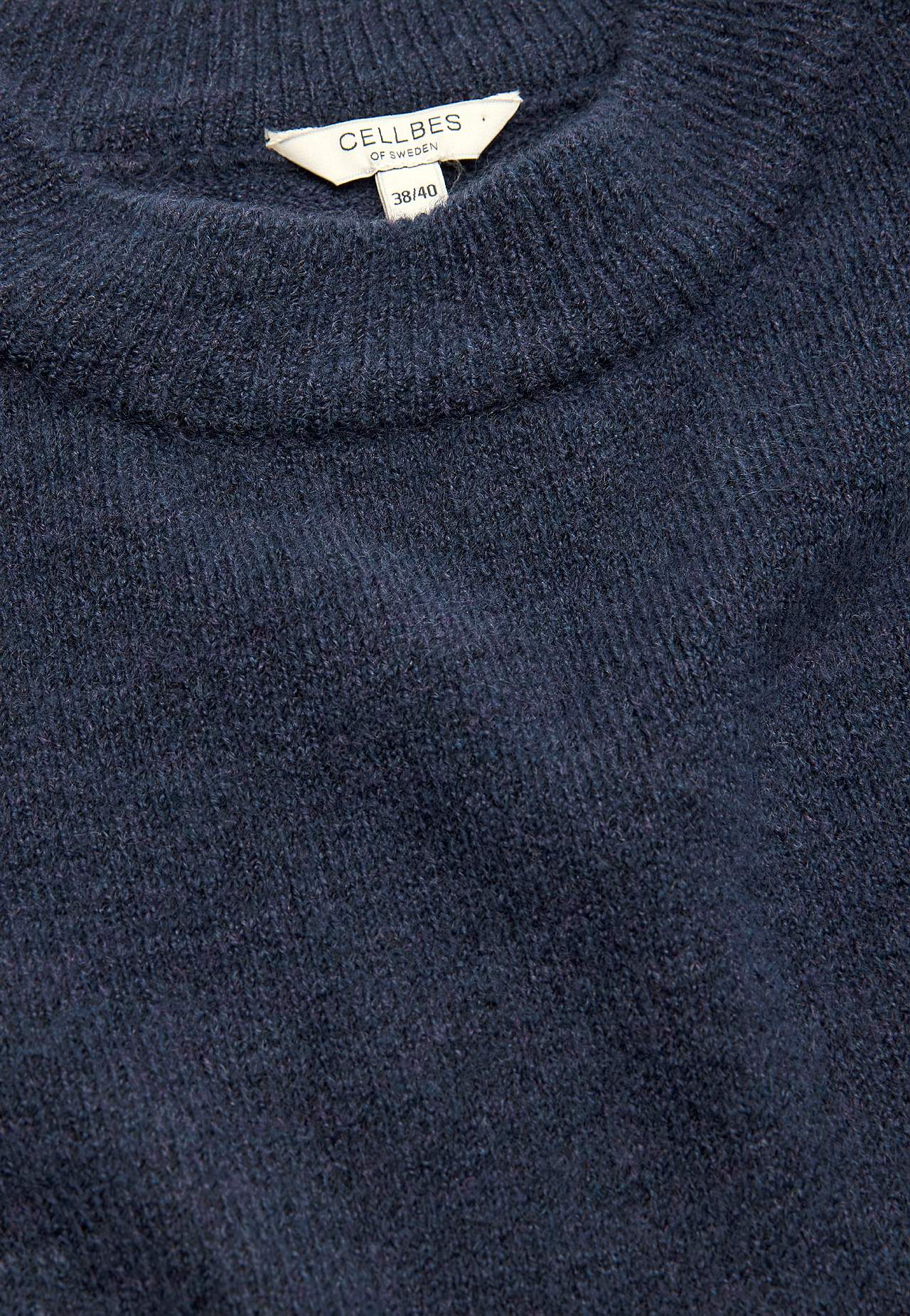 Gestrickter Pullover mit Rundhals