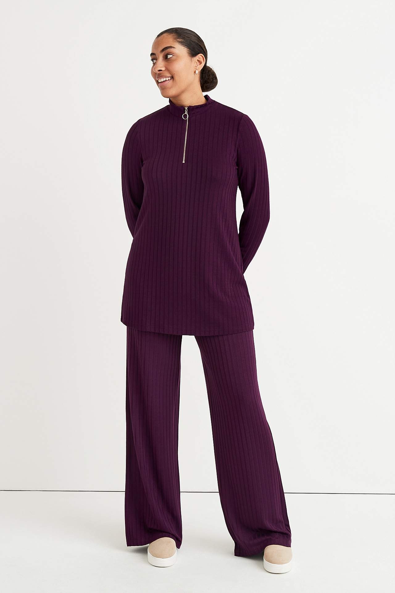 Hose aus geripptem Jersey