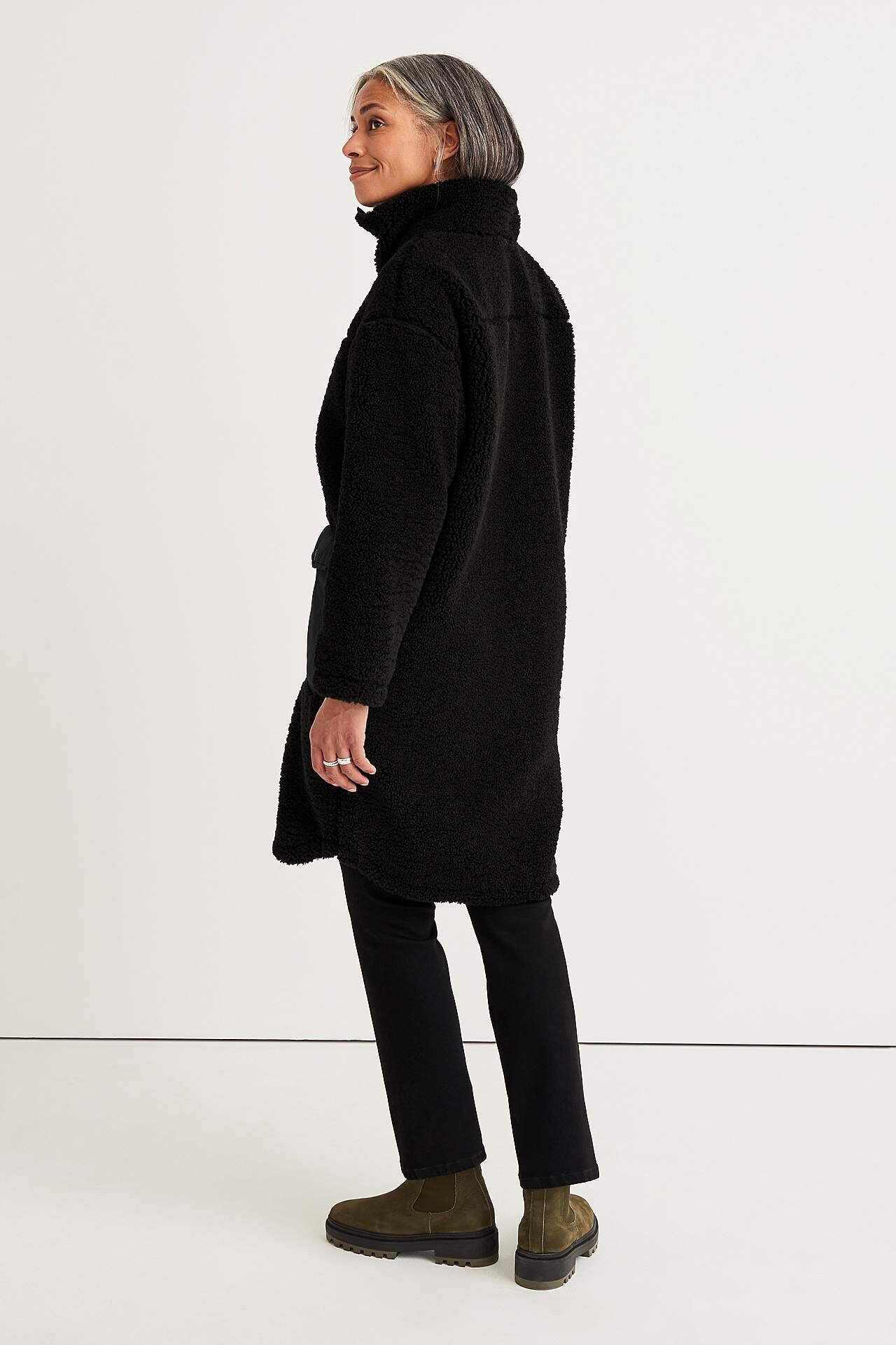 Zerknitterte Tunika mit gesmoktem Rollkragen