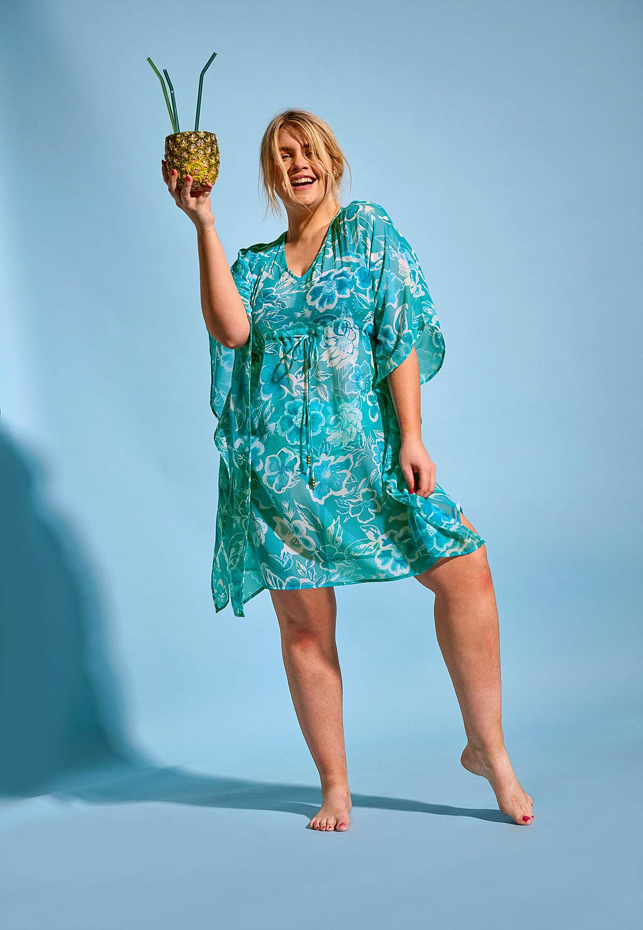 Strand-Kaftan mit einem Blumen-Muster