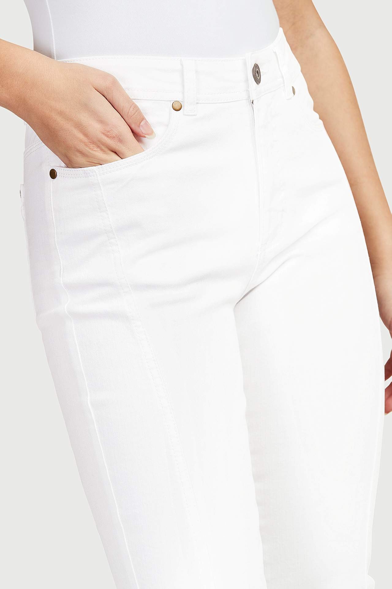 Cropped Jeans mit Fünf-Taschen-Design