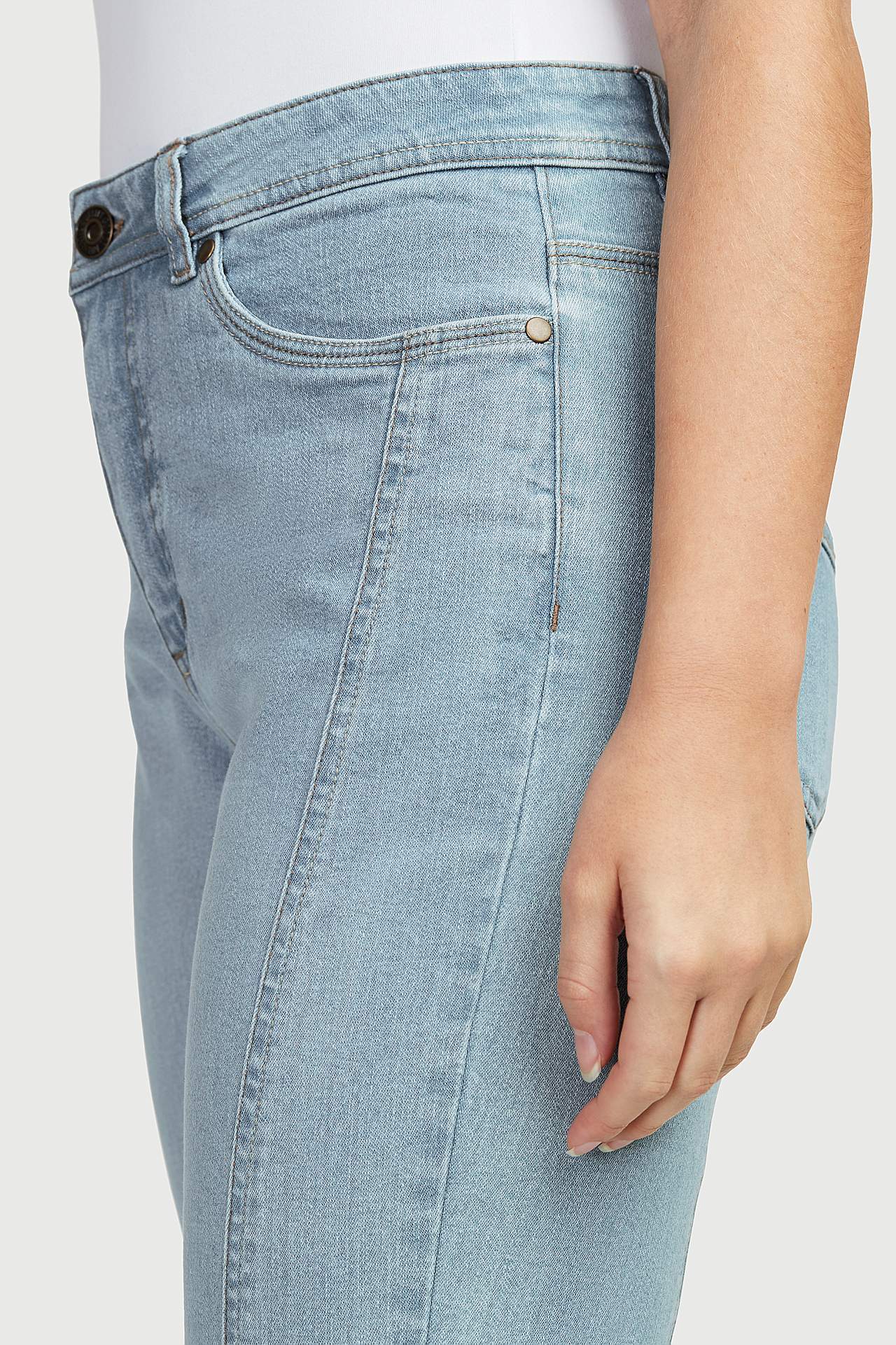 Cropped Jeans mit Fünf-Taschen-Design