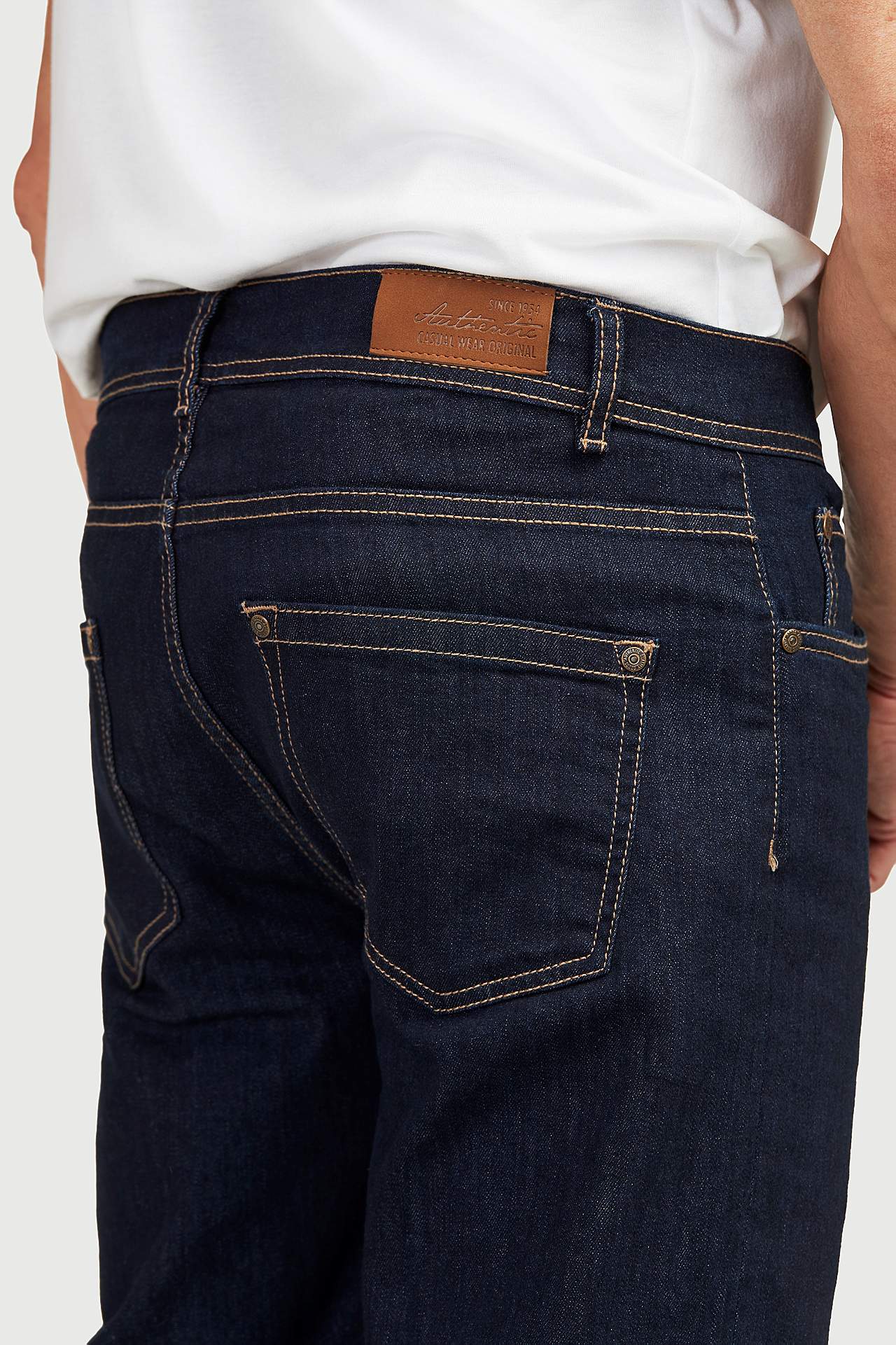 Gerade Jeans mit Stretch