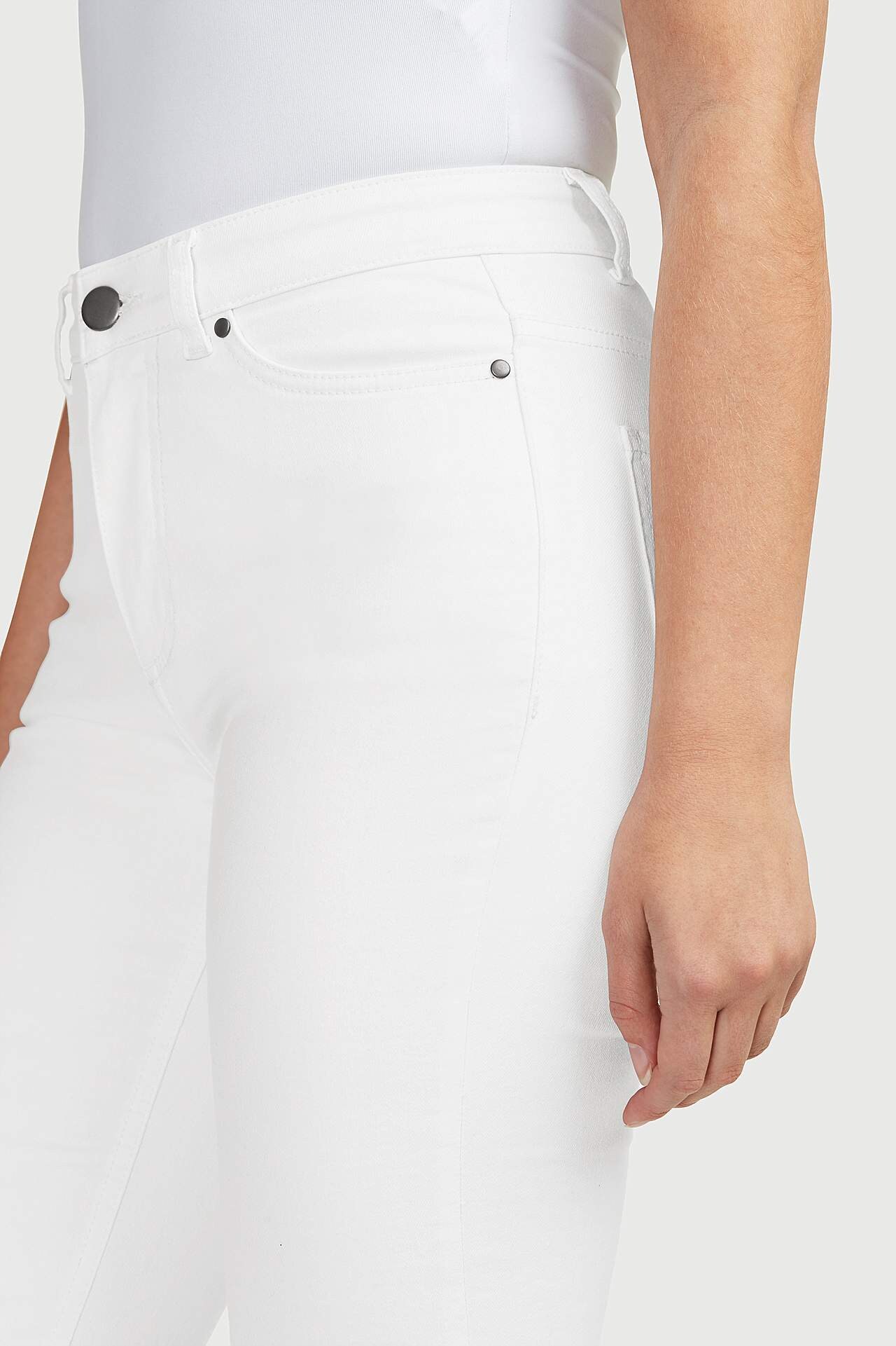 Gerade Jeans mit Fünf-Taschen-Design Linnea