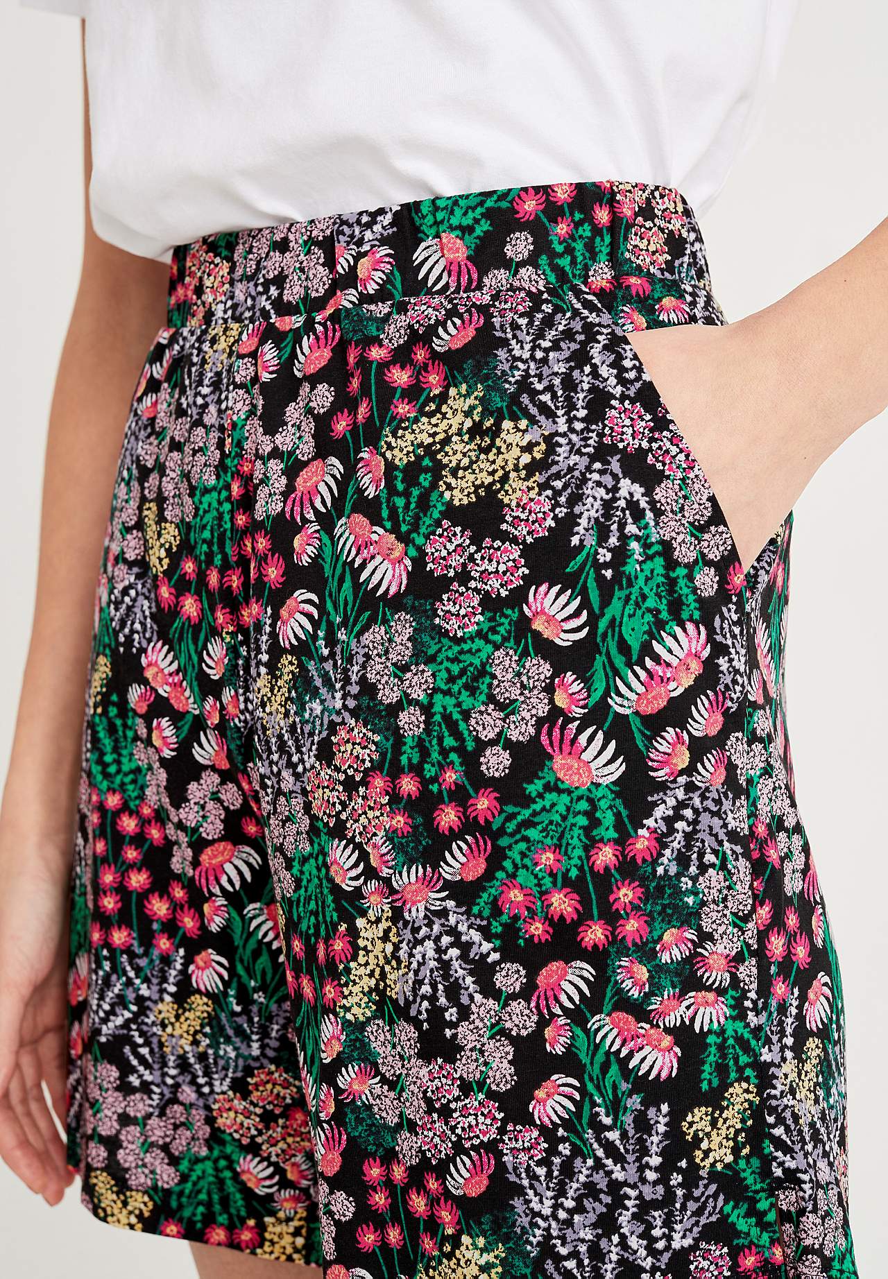 Gemusterte Shorts aus Jersey Mia