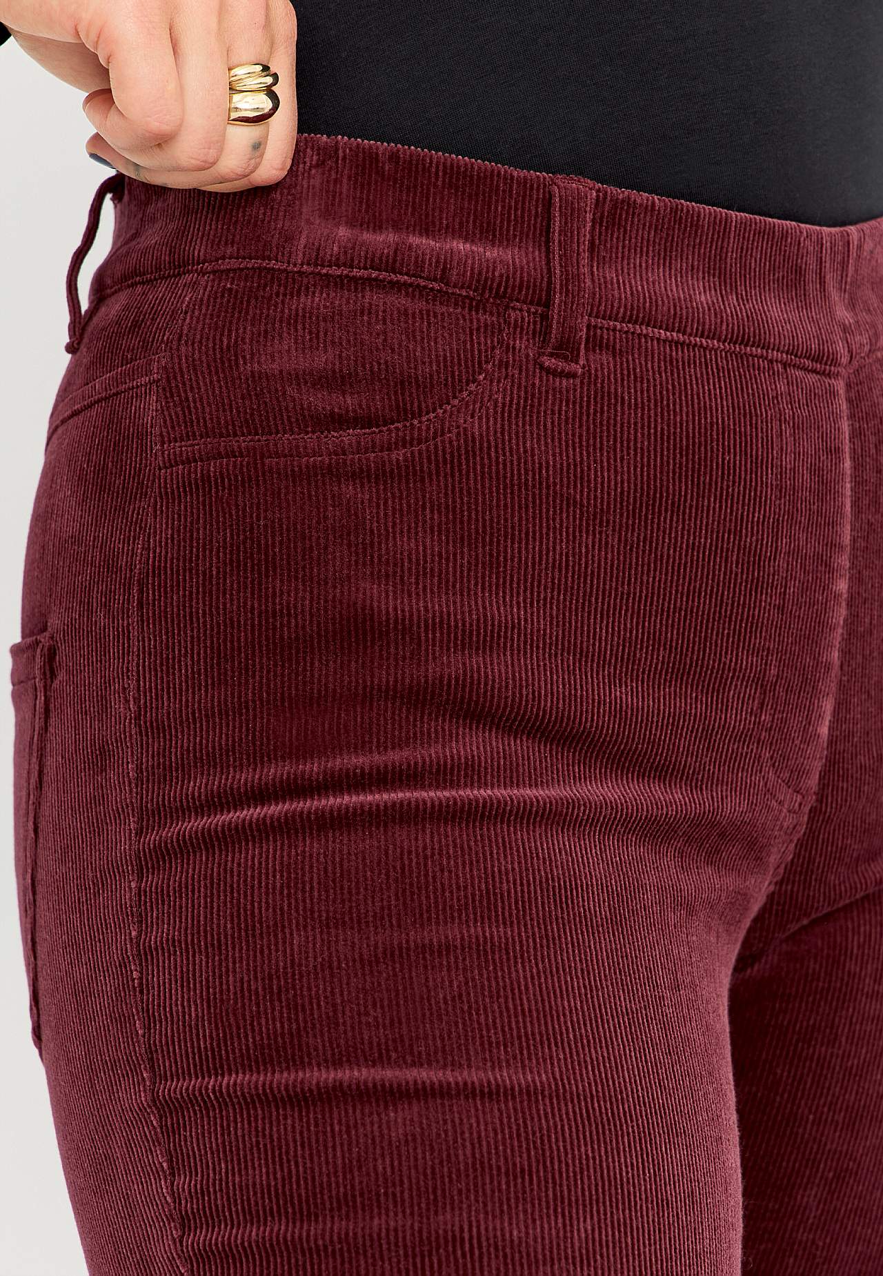 Treggings aus Kordsamt