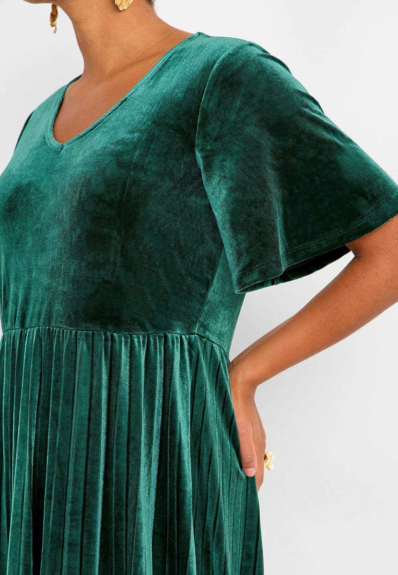 Plissiertes Samtkleid