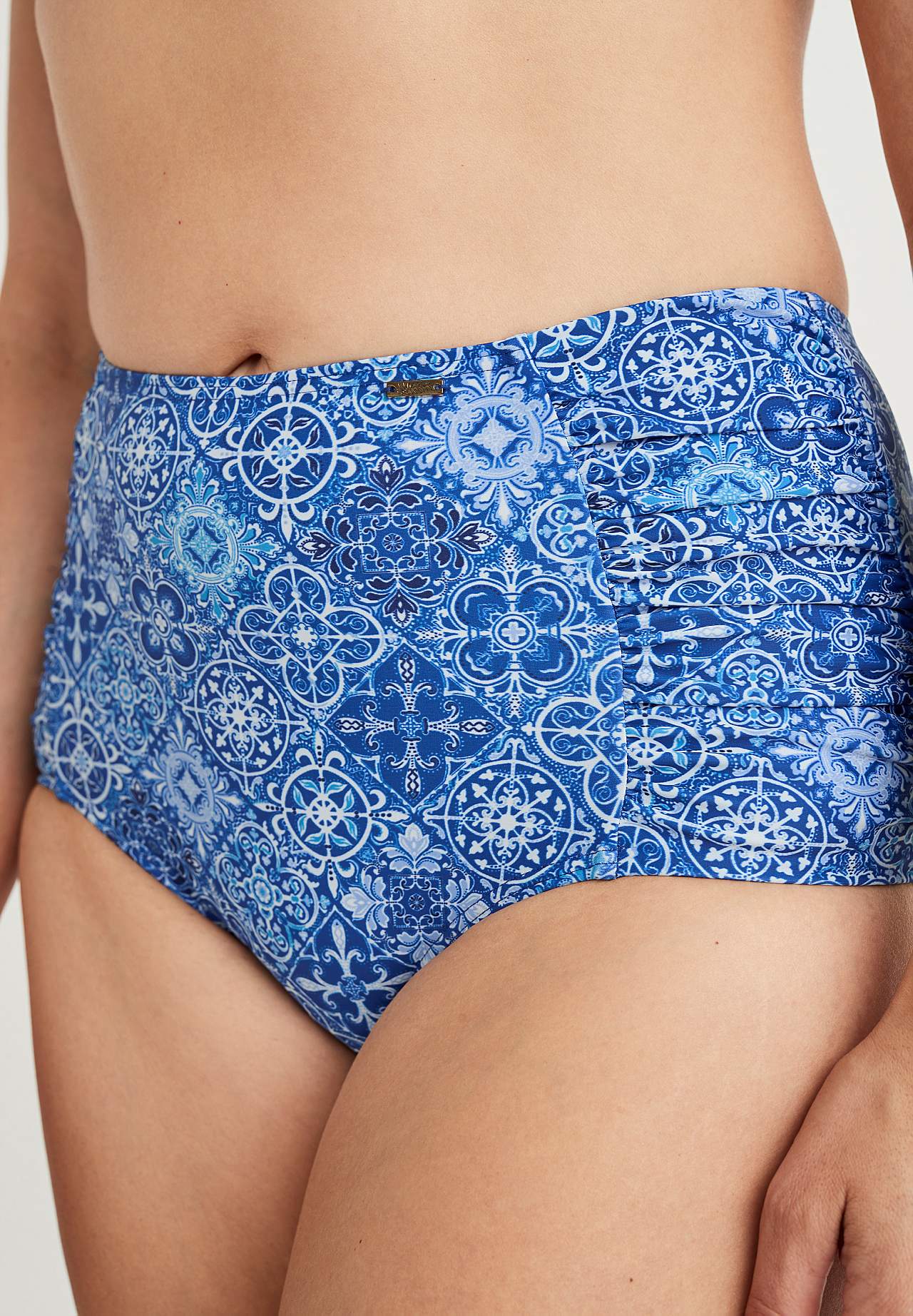 Bikini-Unterteil mit hohem Bund