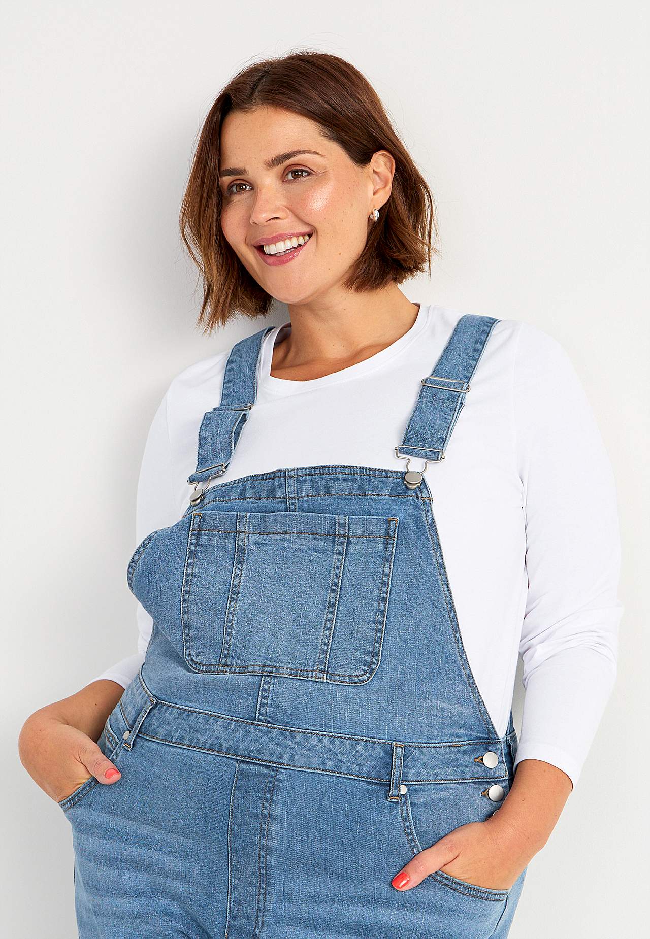 Latzhose aus Denim Aliana